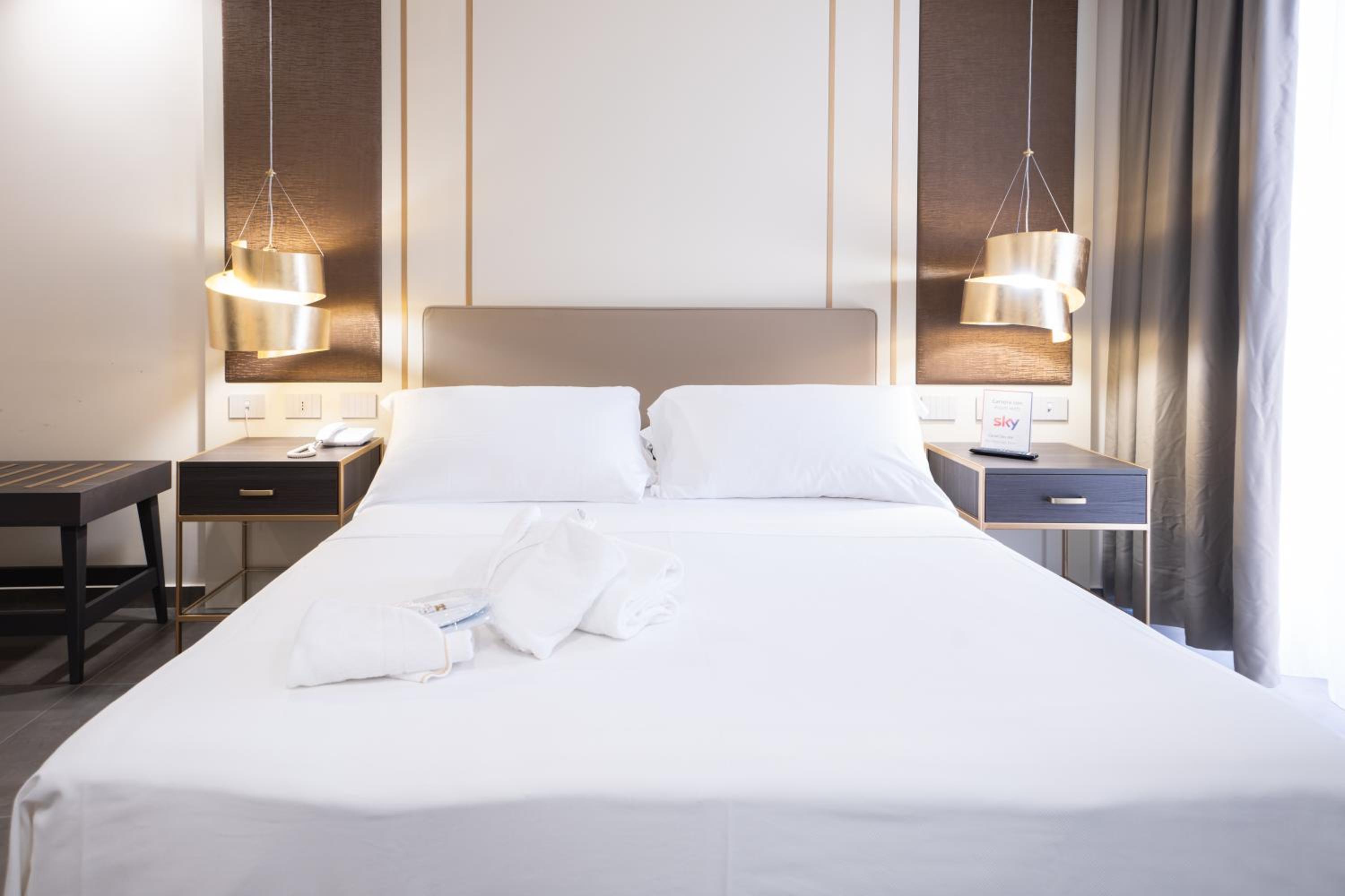 Double or Twin Room - Photo 1