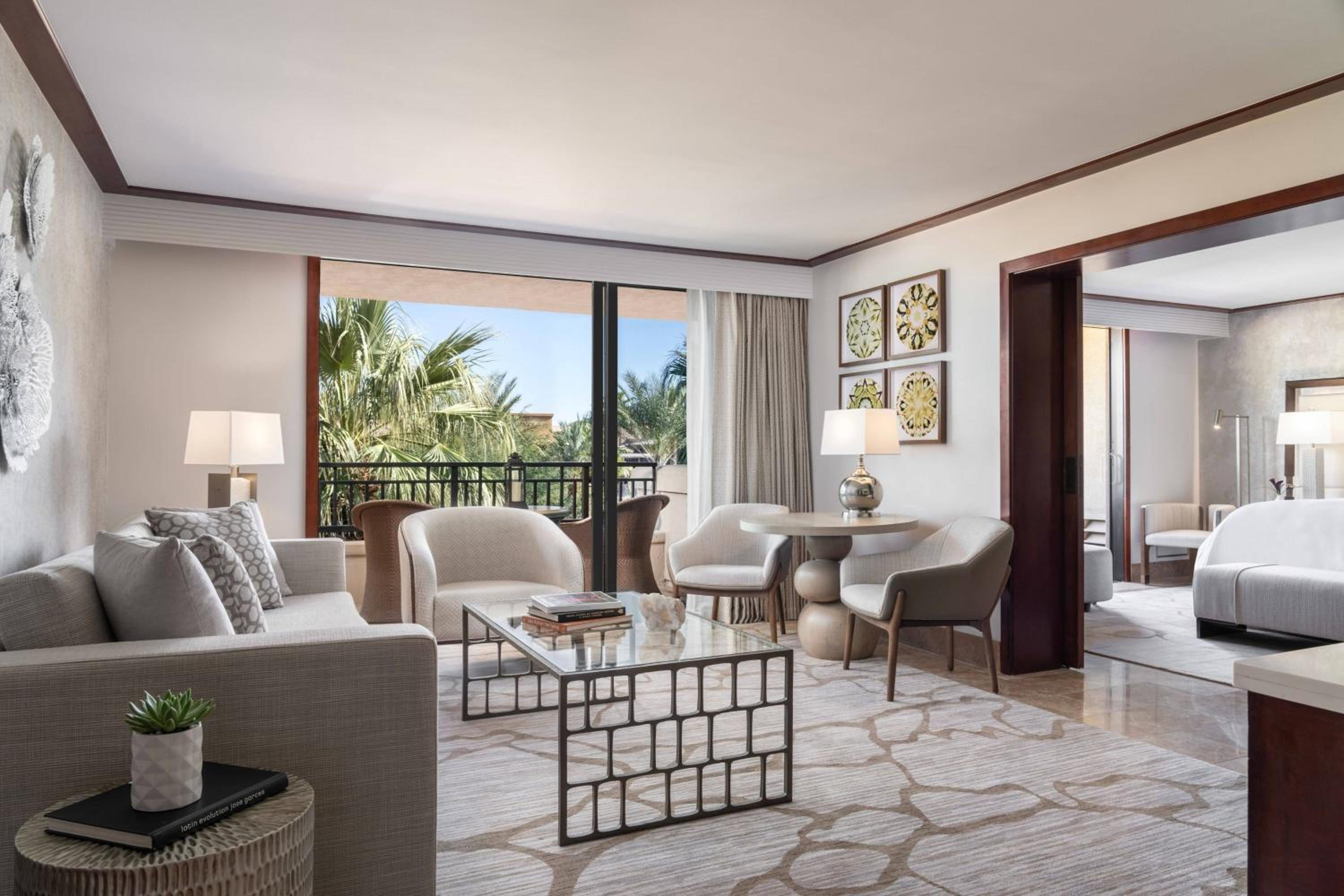 One-Bedroom Suite - Photo 1
