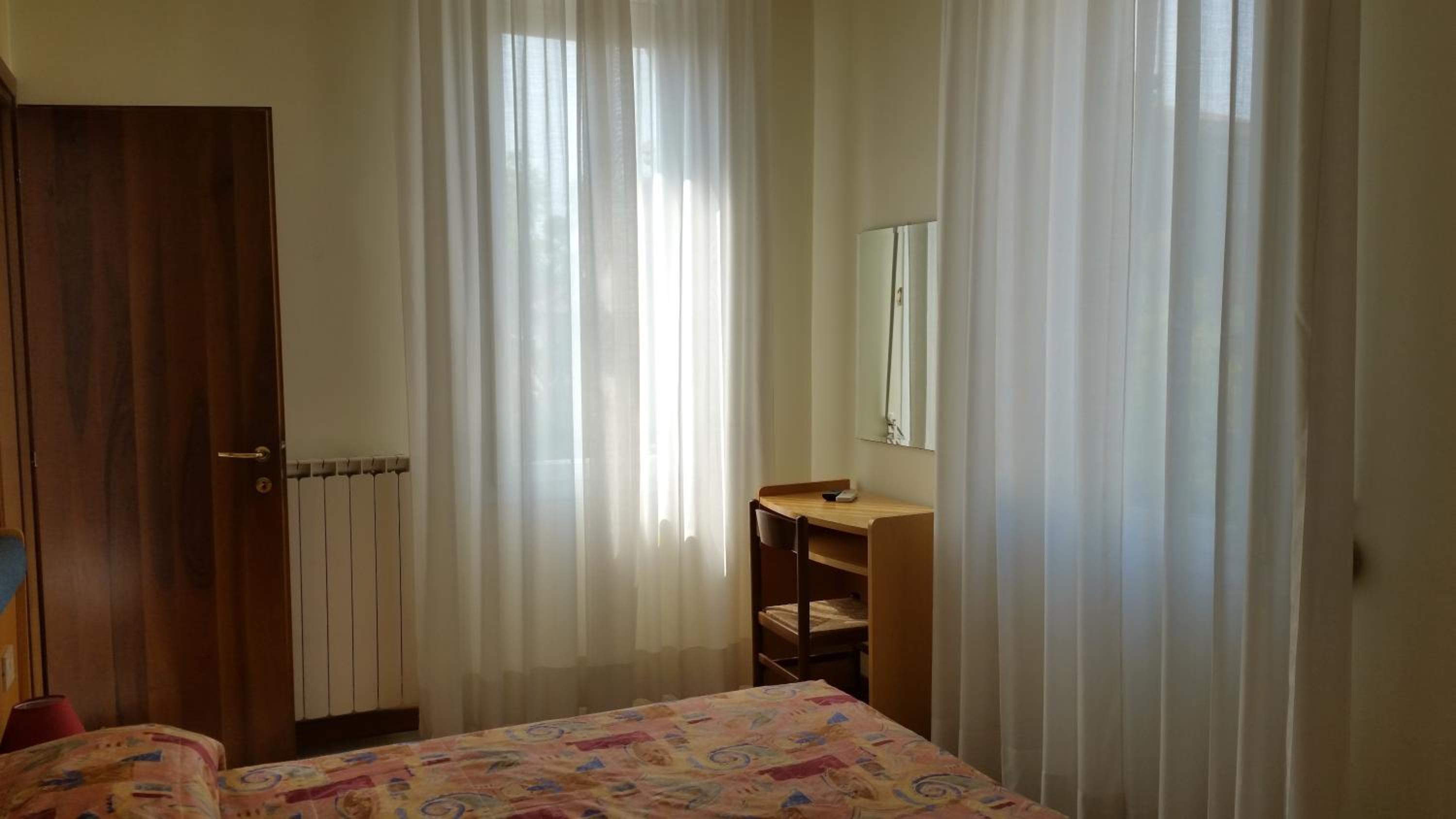 Double or Twin Room - Photo 1
