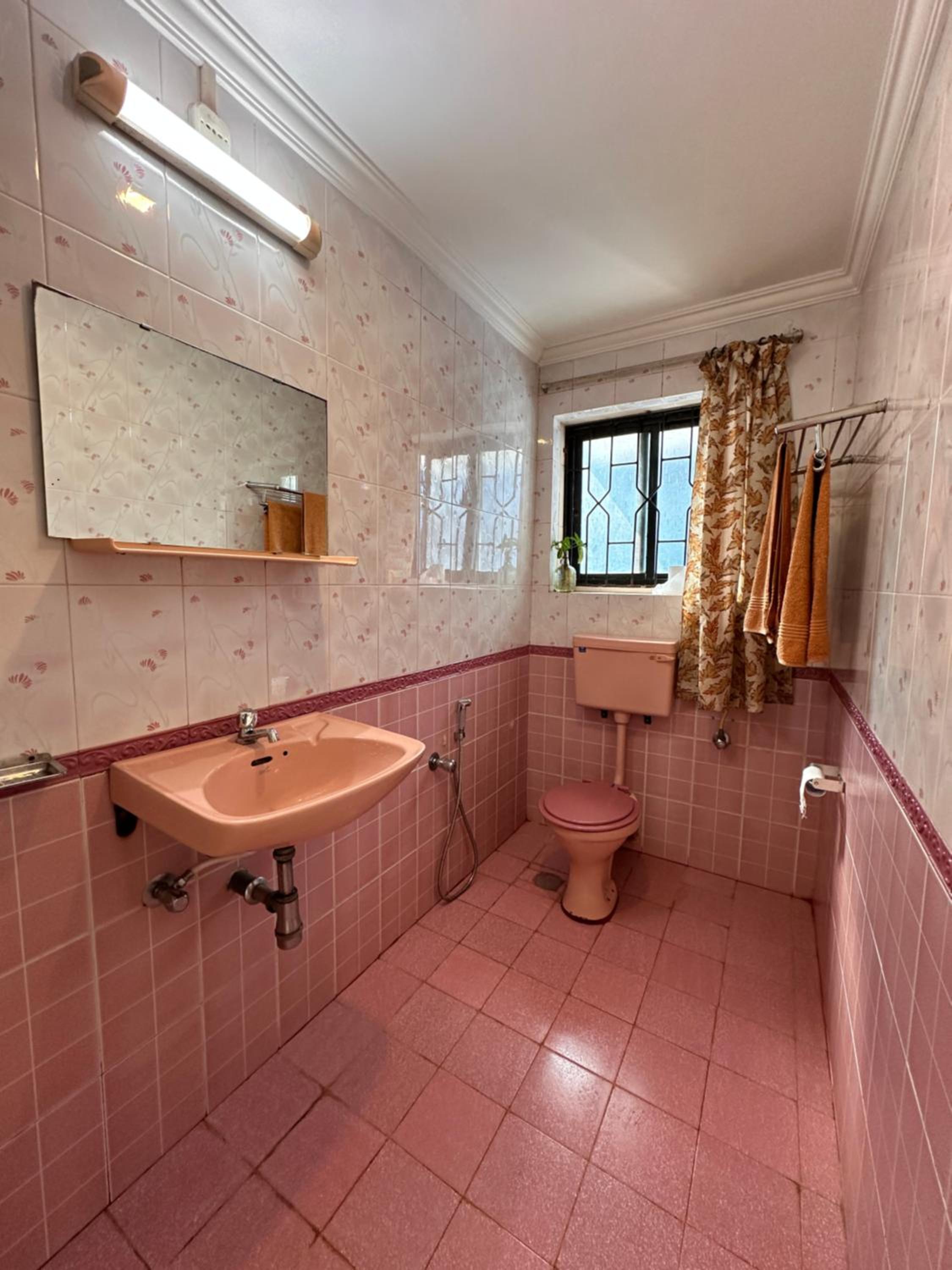 Standard Double Room - Photo 8