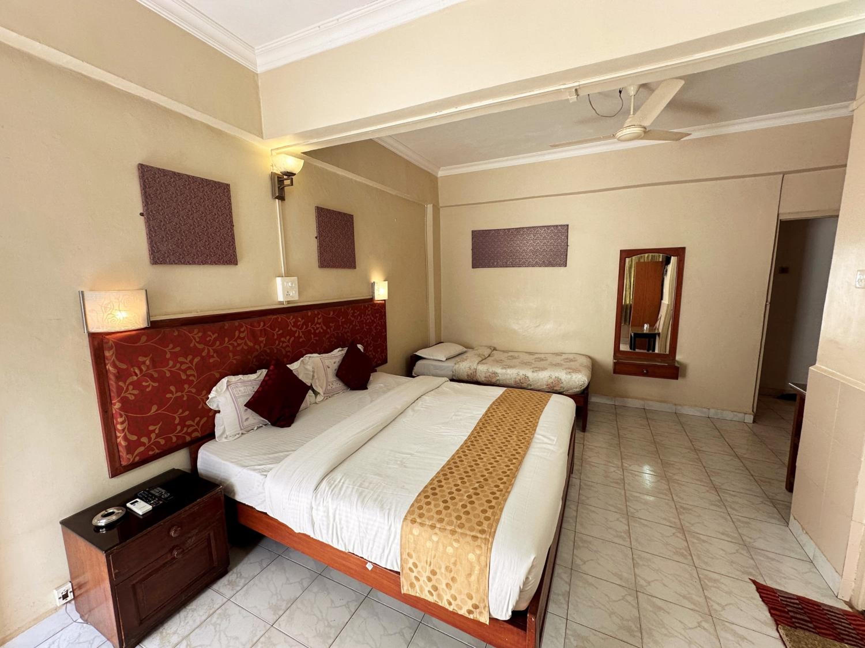 Standard Double Room - Photo 6