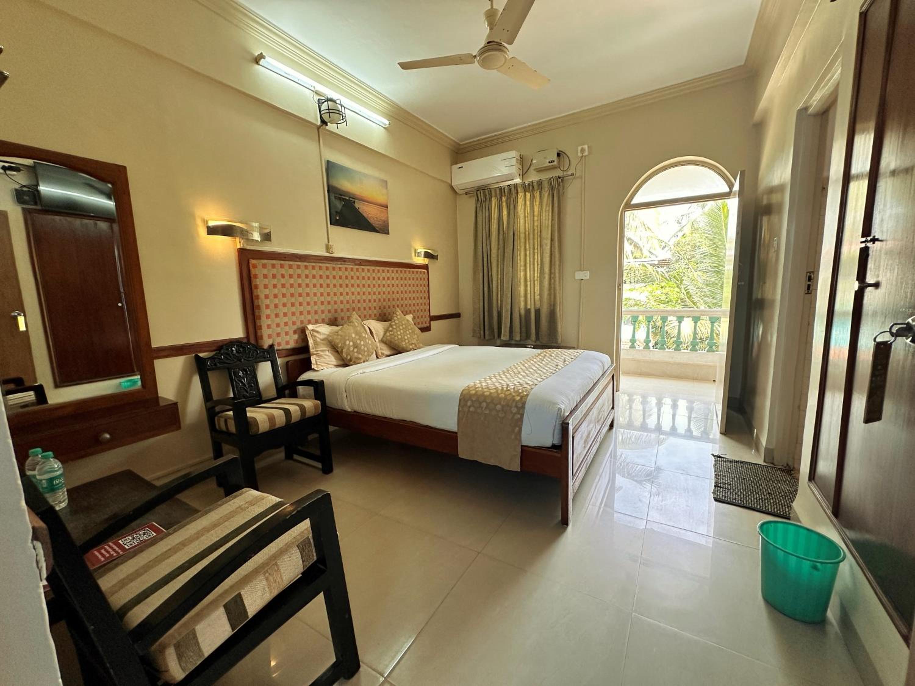 Standard Double Room - Photo 4