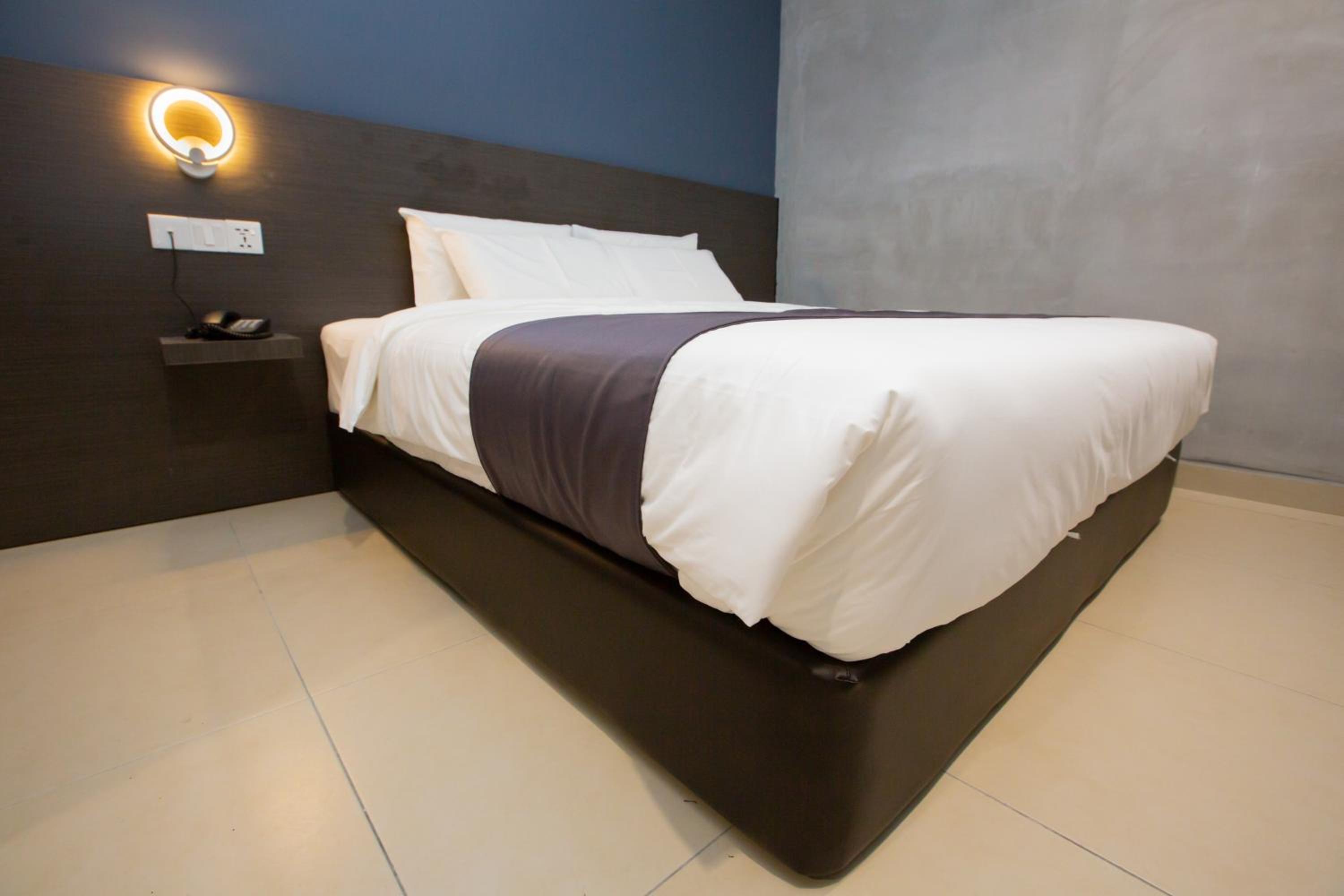 Superior King Room - Photo 6