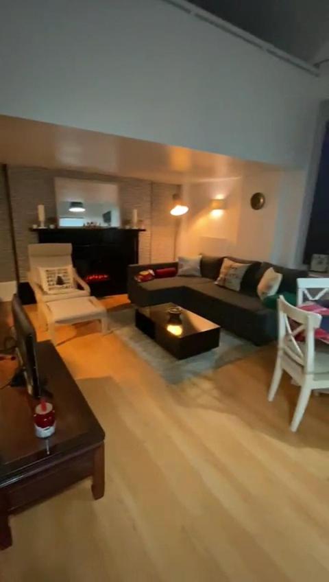 One-Bedroom Apartment photo 2