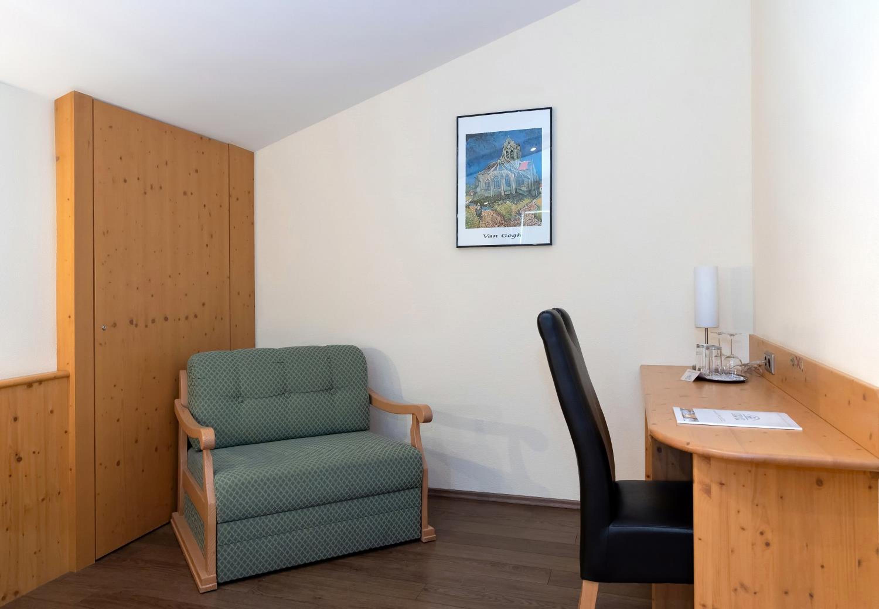 Family Suite with Balcony photo 2