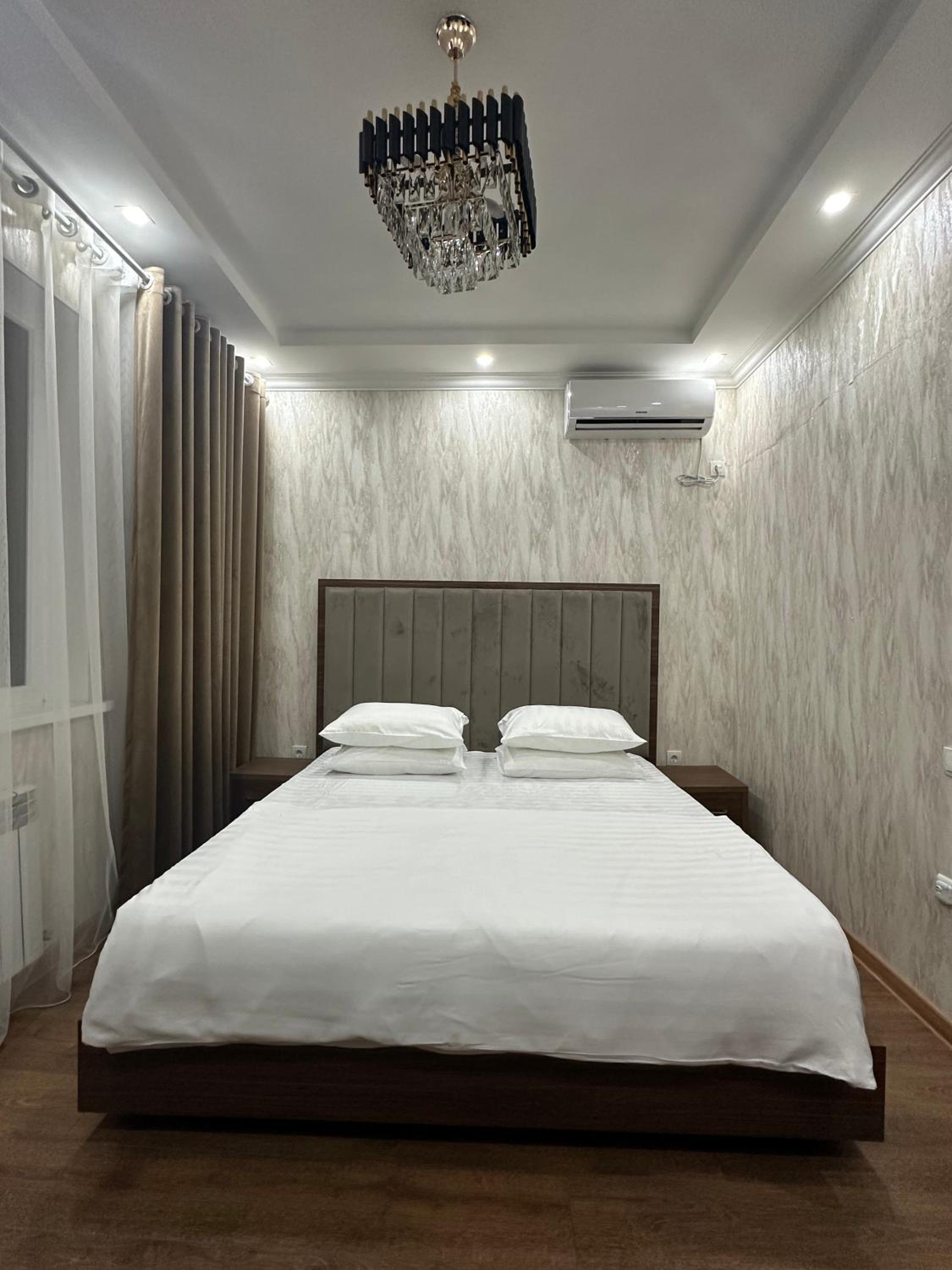 Standard King Room photo 3