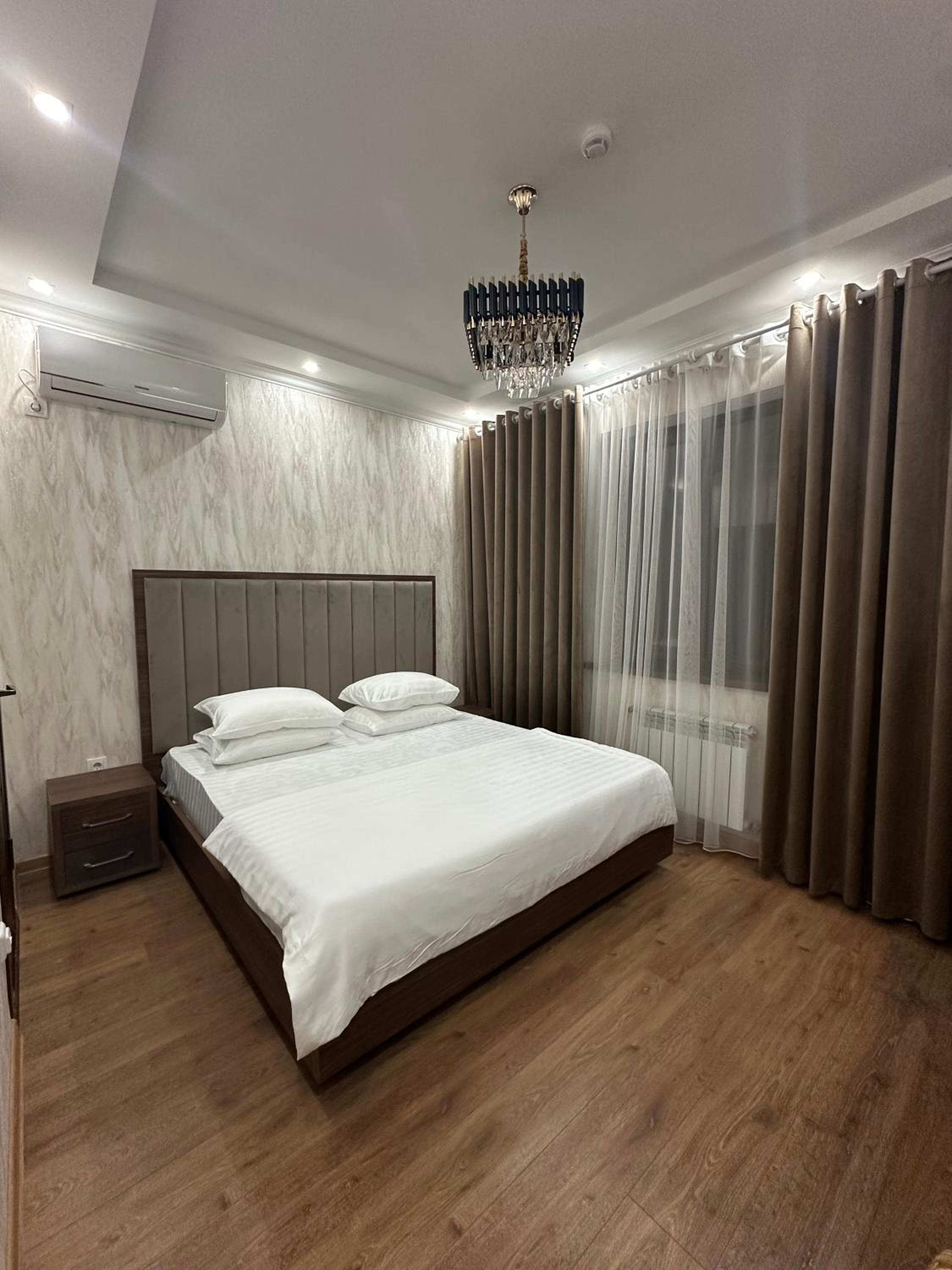 Standard King Room photo 2