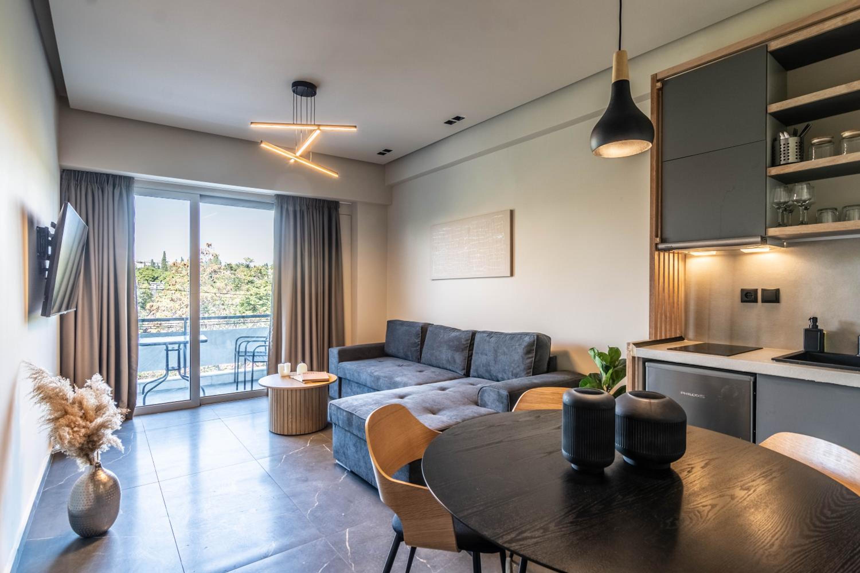 One-Bedroom Apartment