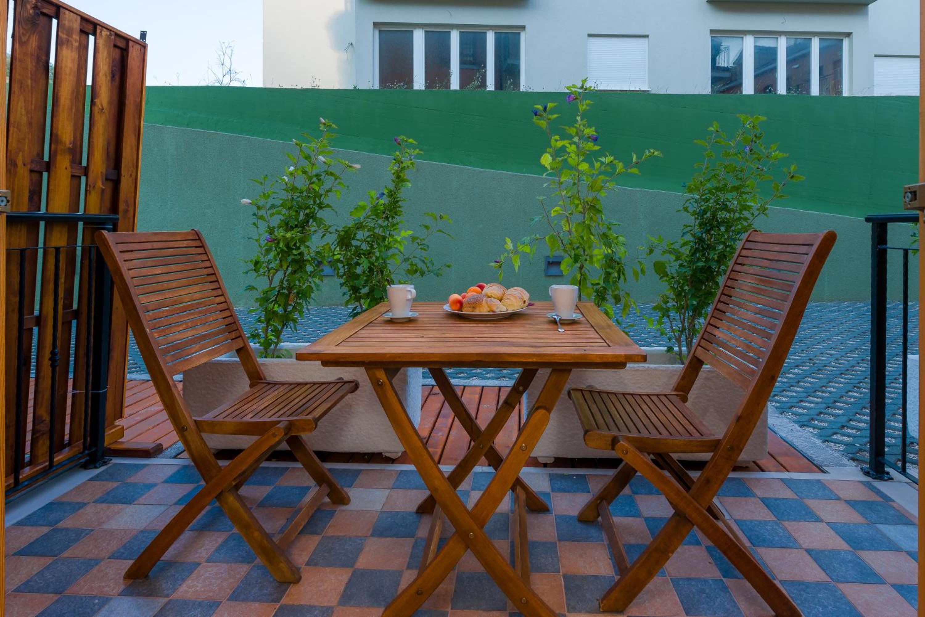 Studio with Terrace photo 2