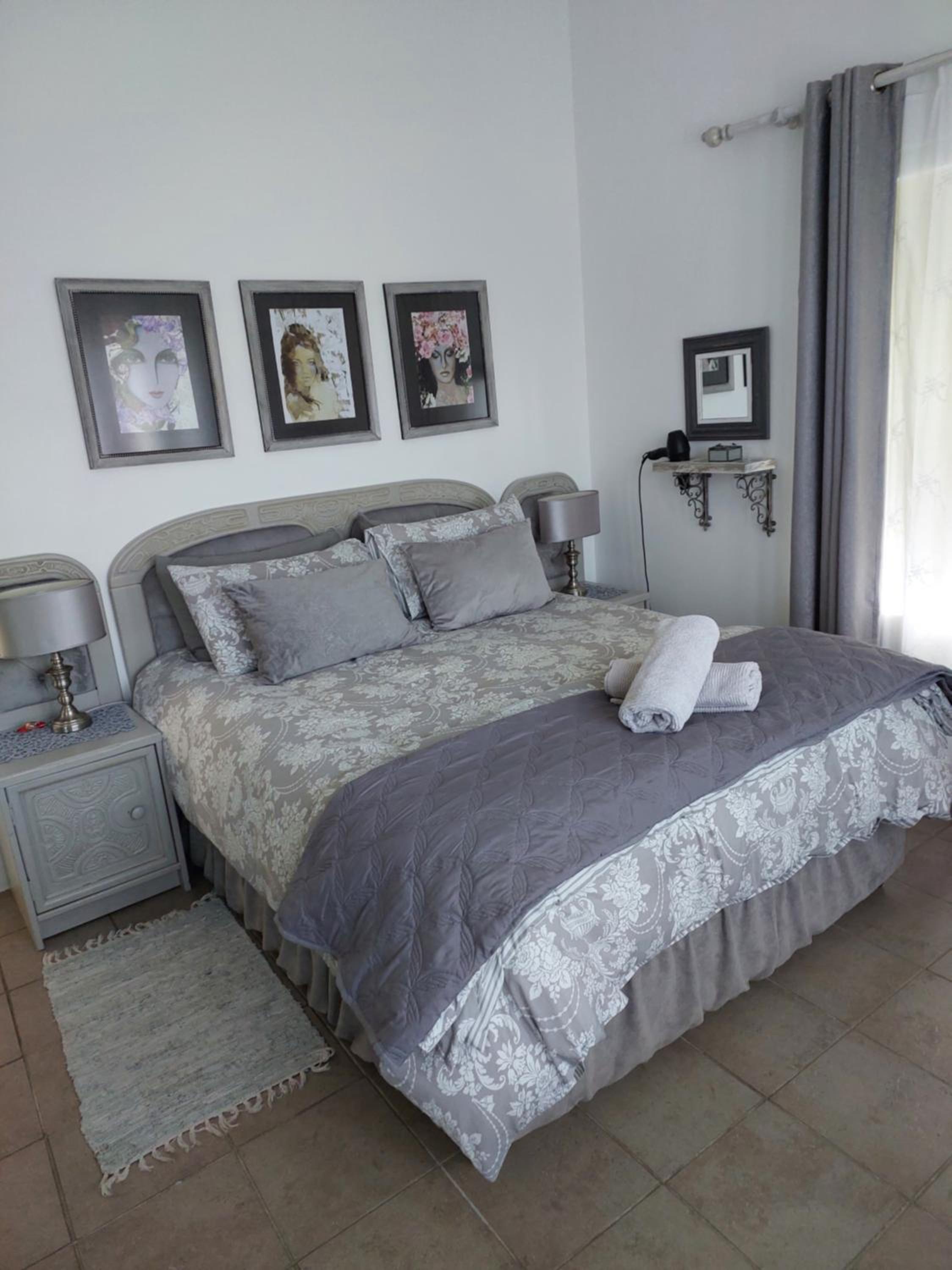 Two-Bedroom Apartment - Photo 29