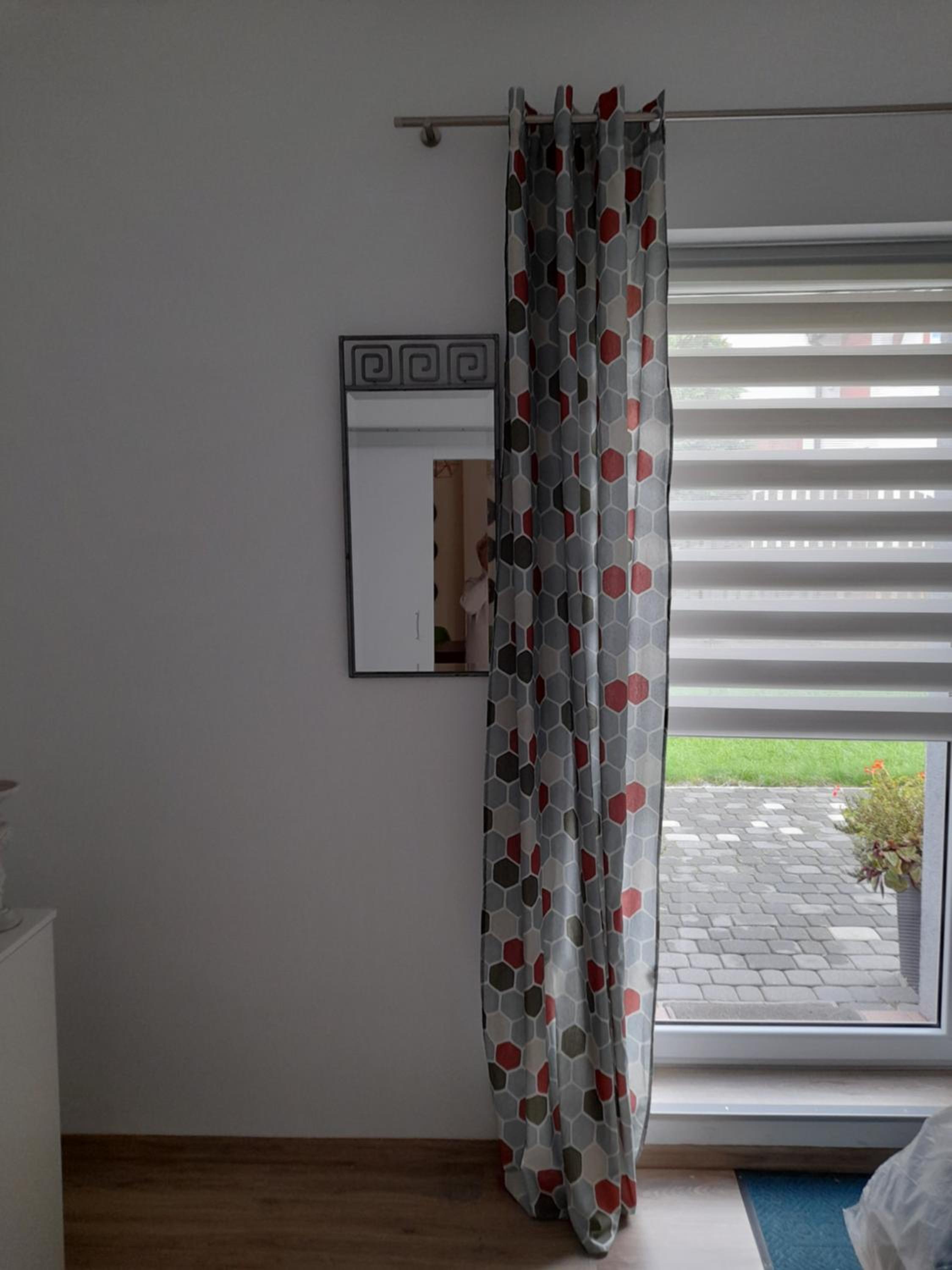 One-Bedroom Apartment - Photo 9