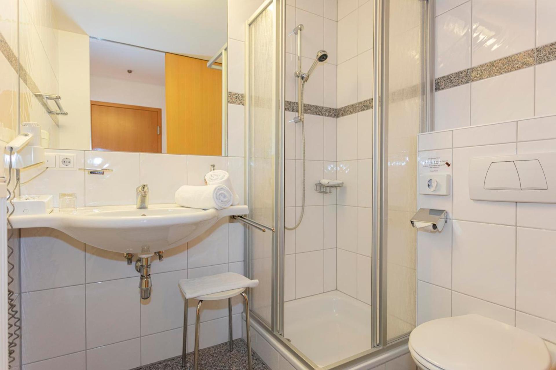 Single Room photo 2