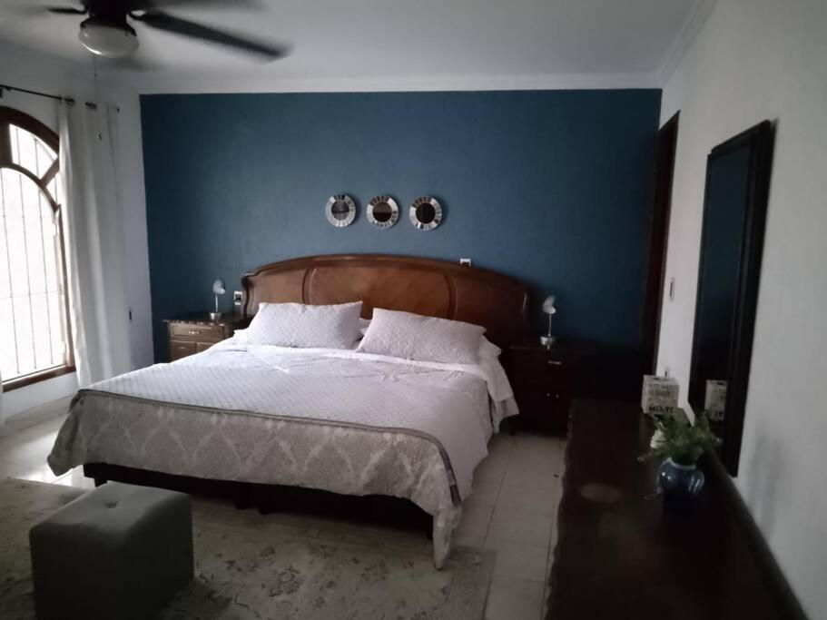 Four-Bedroom House photo 1