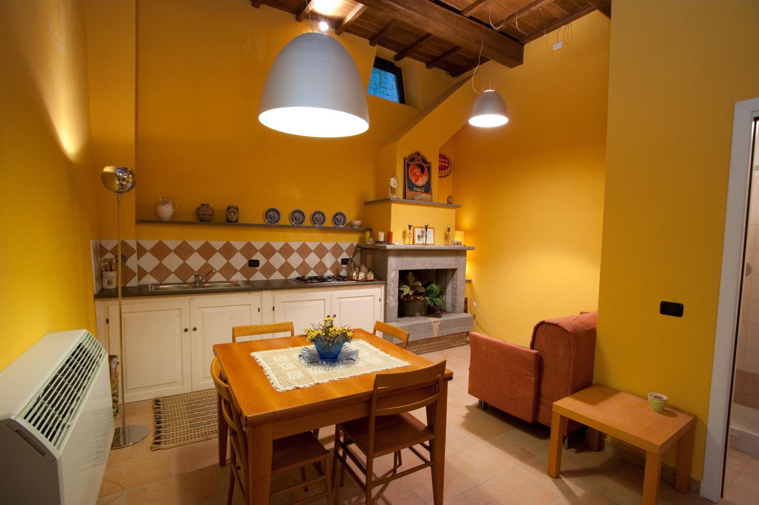 Double Room with Private Bathroom - Photo 1