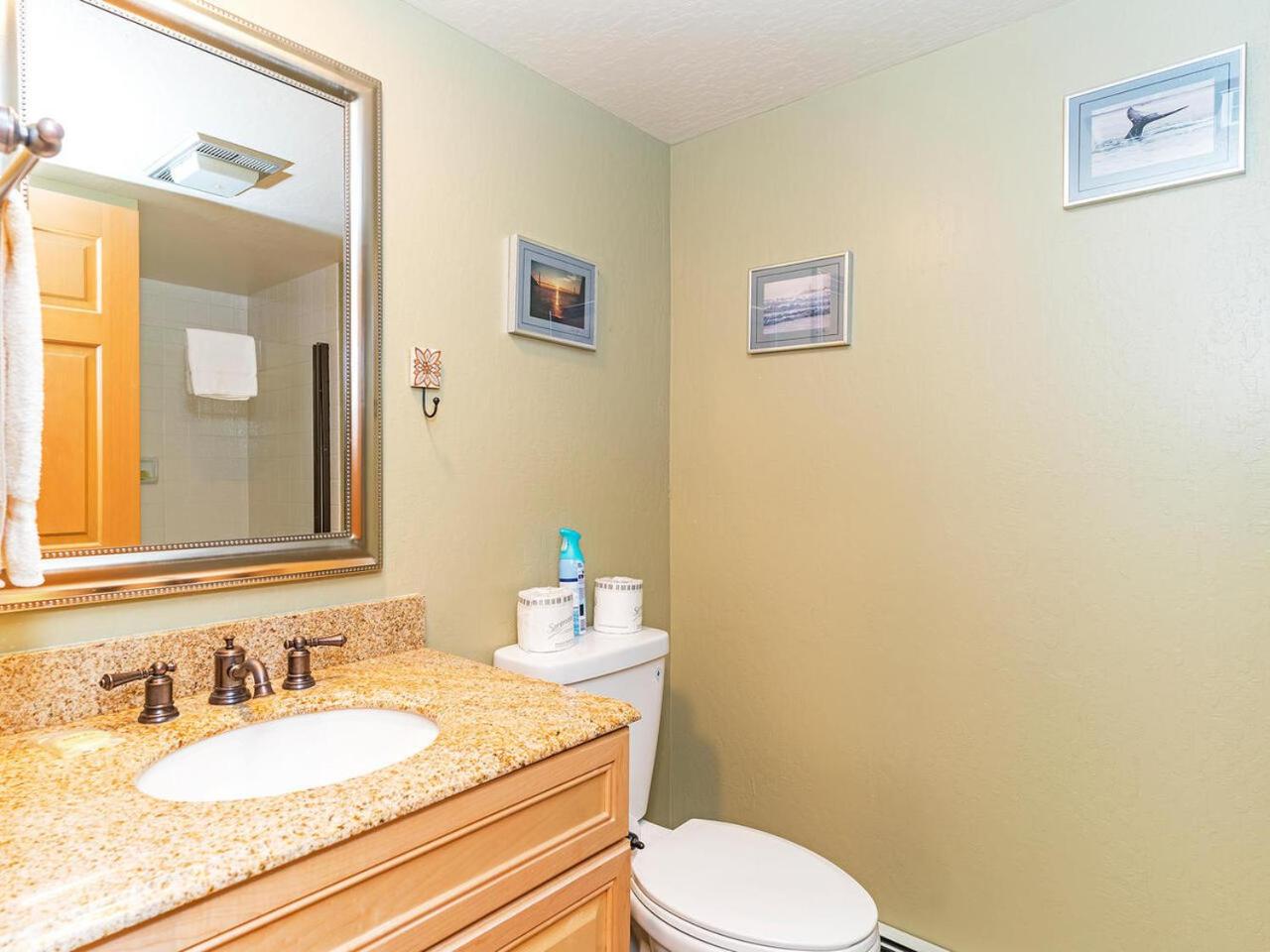 Two-Bedroom Townhouse photo 3