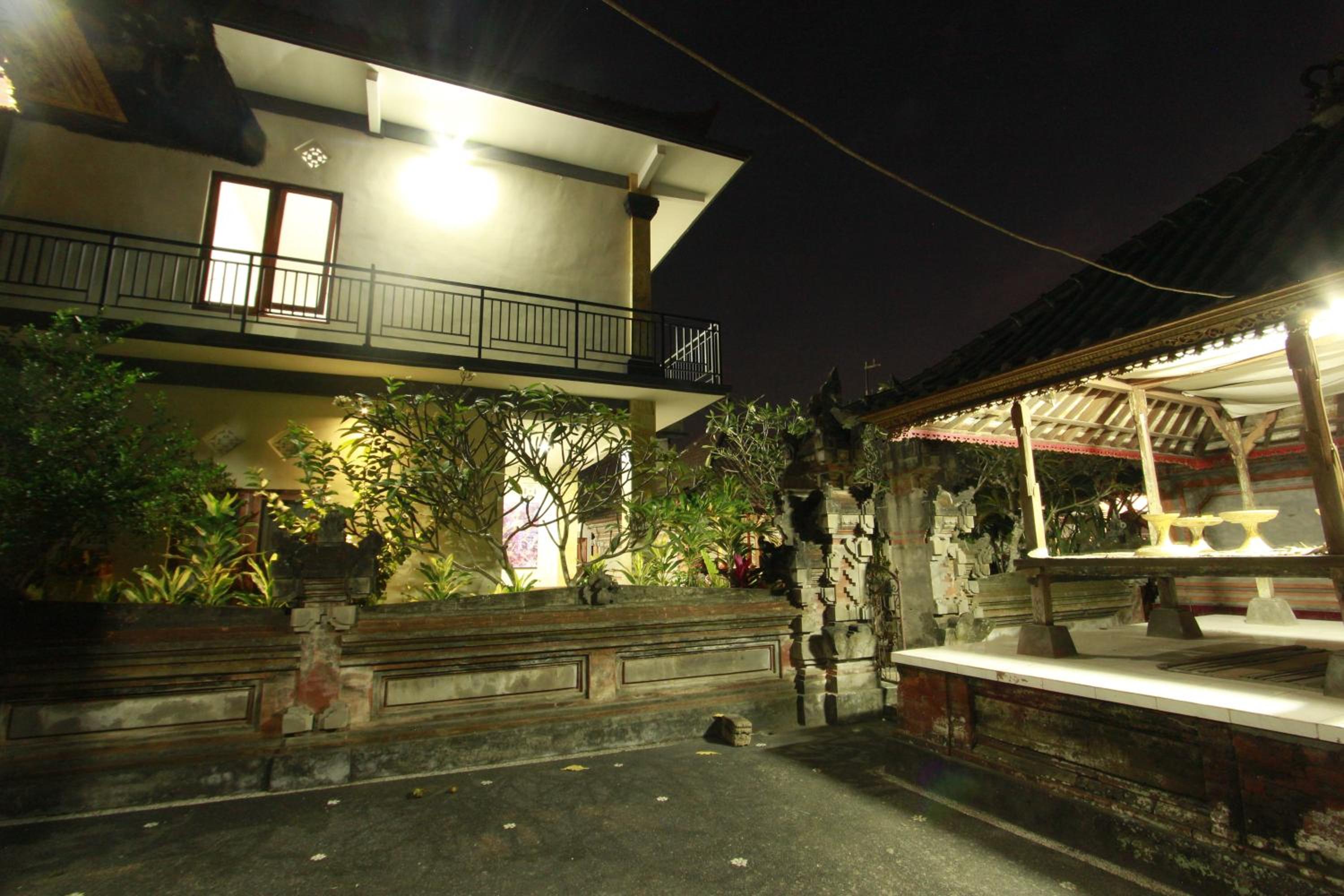 Deluxe Double Room - Photo 11