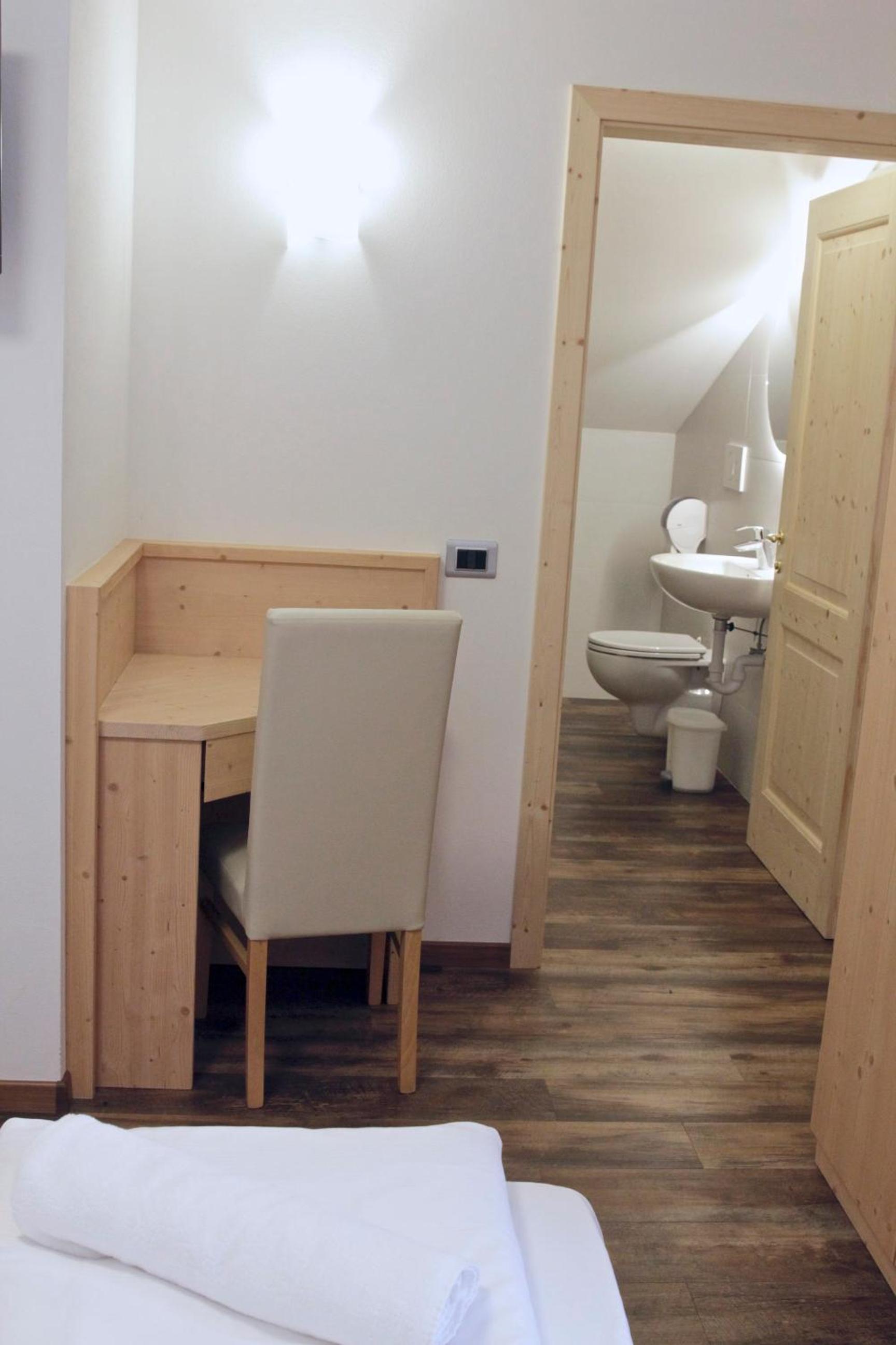 Deluxe Double Room with Extra Bed