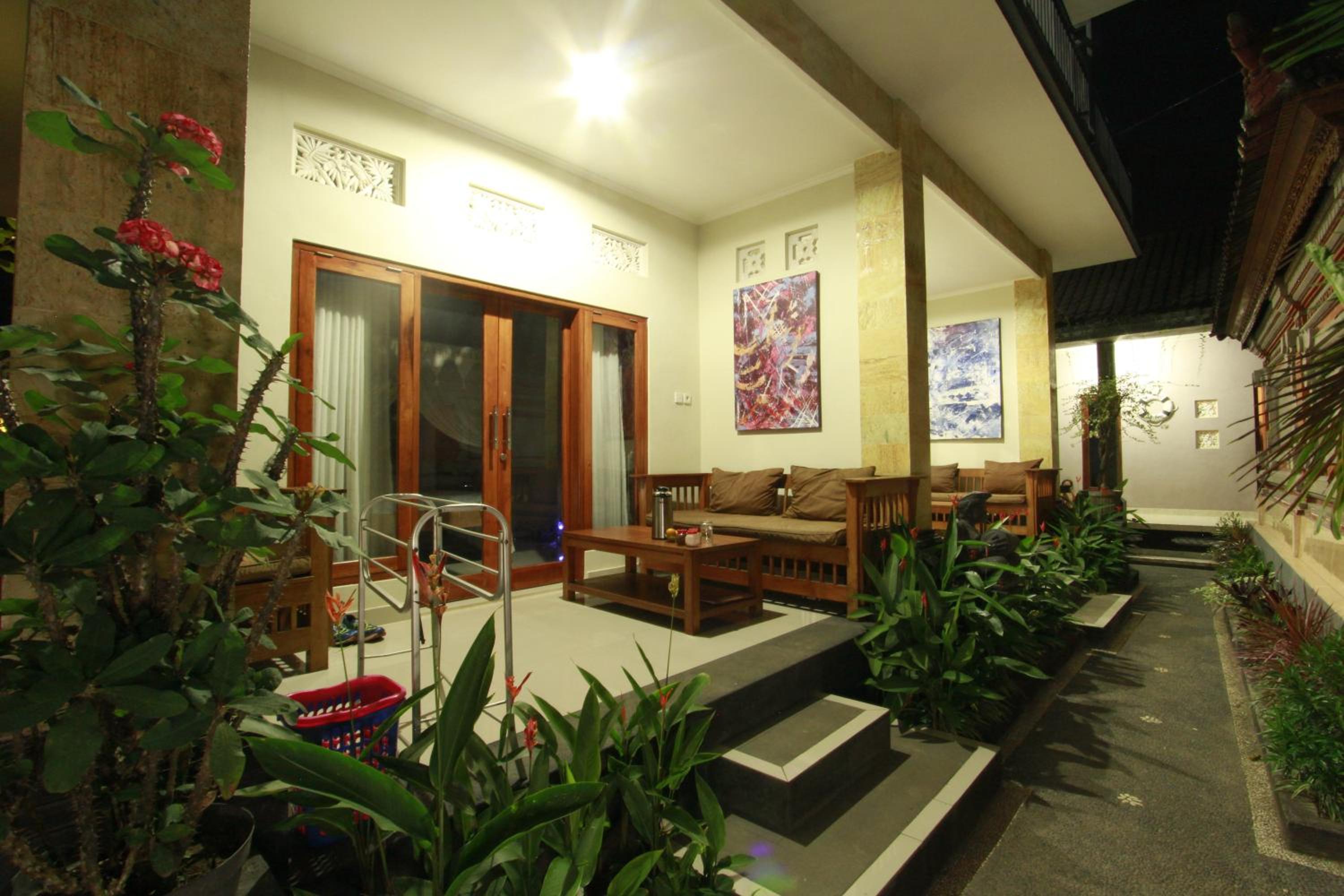 Deluxe Double Room - Photo 9