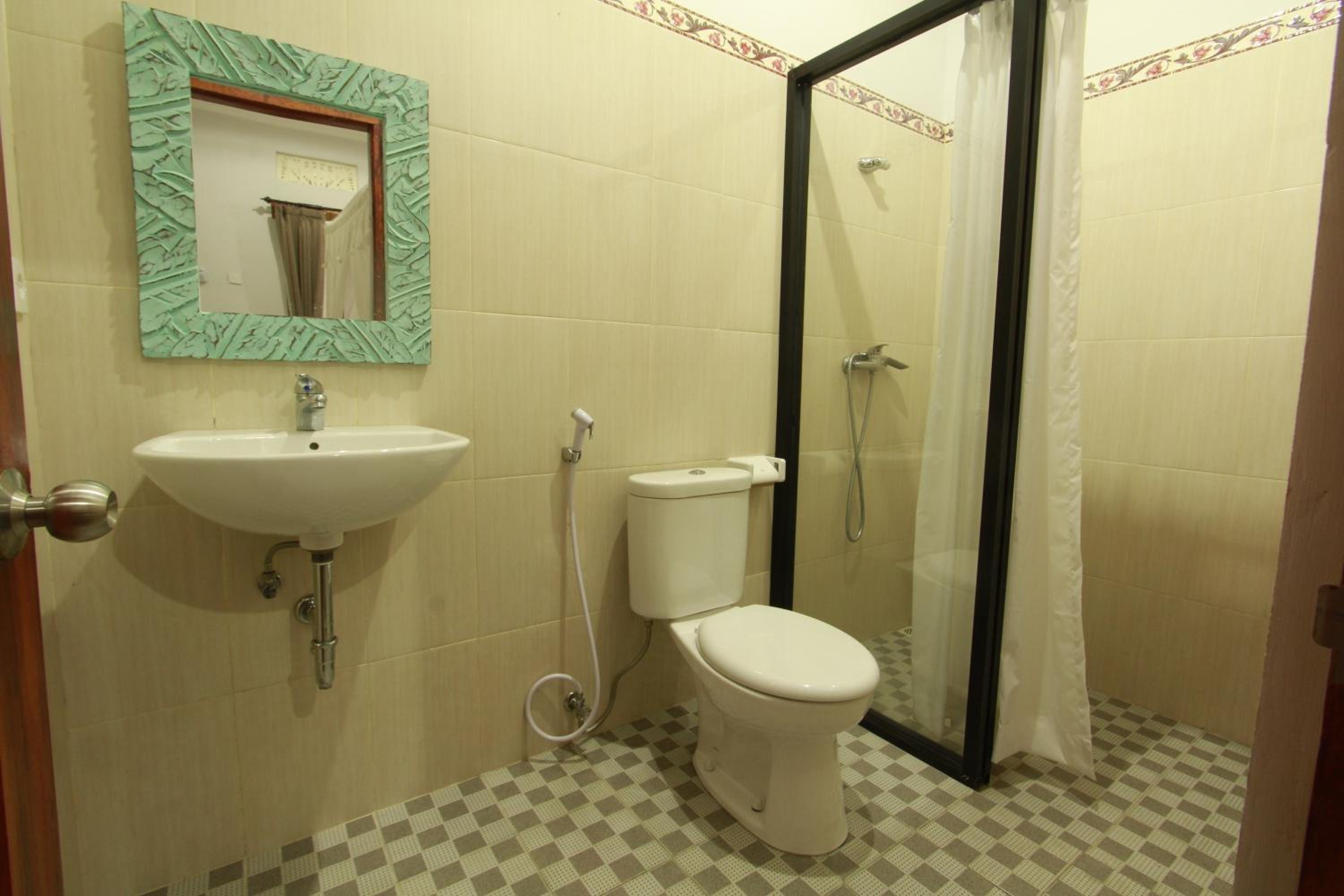 Deluxe Double Room - Photo 20