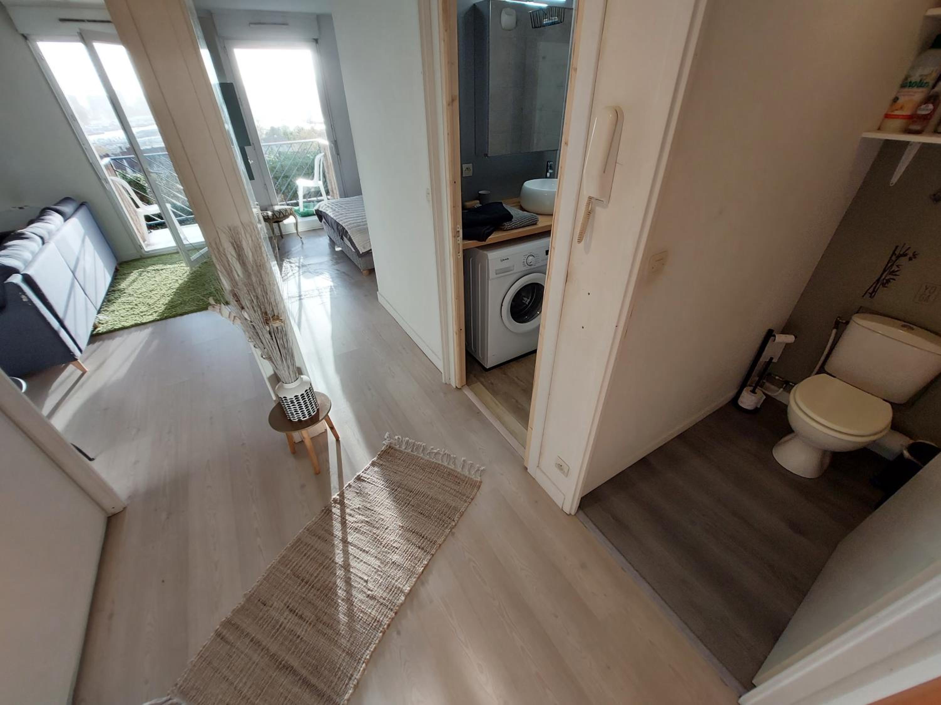 Apartment with Balcony