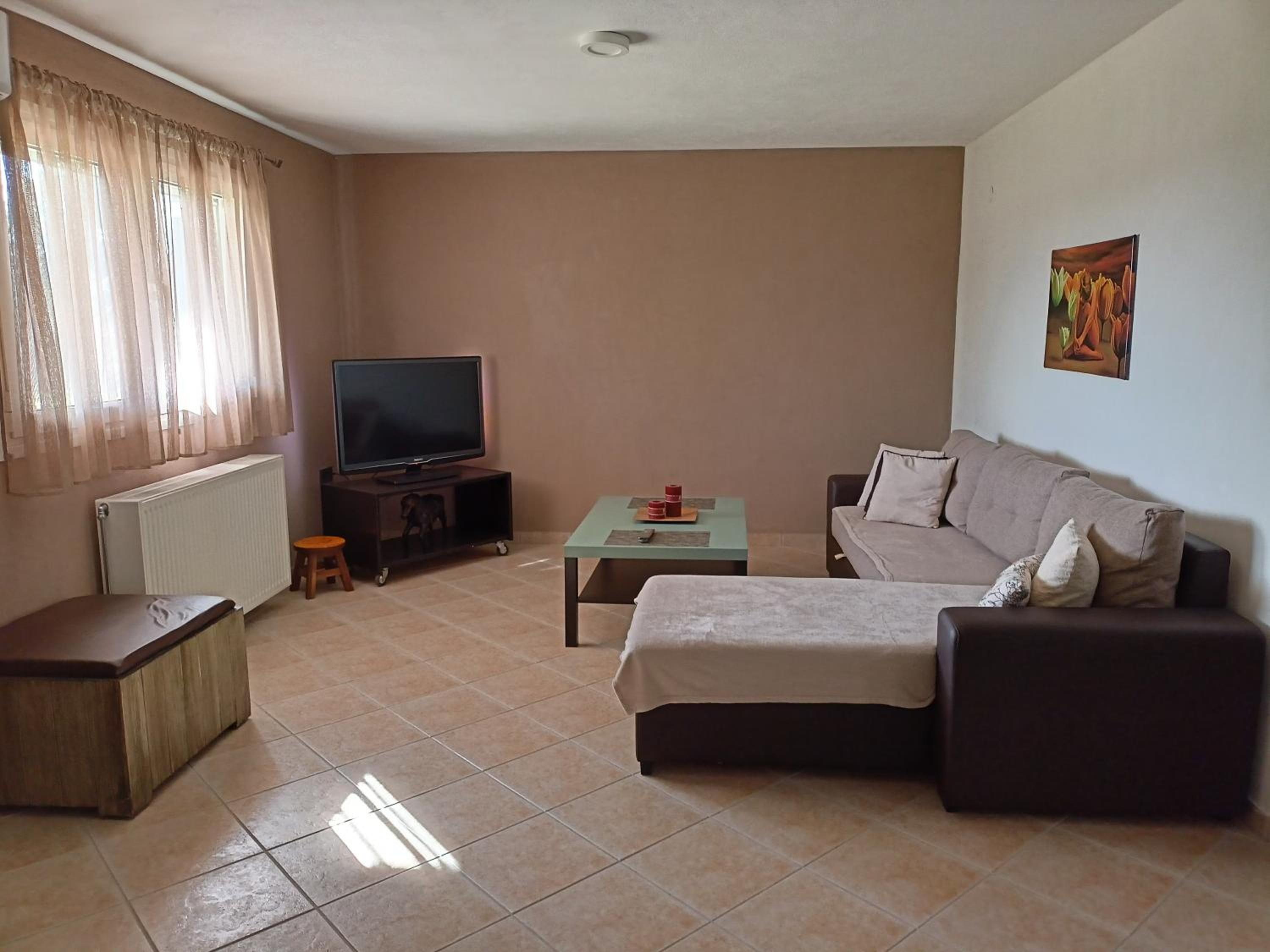Apartment with Garden View - Photo 11