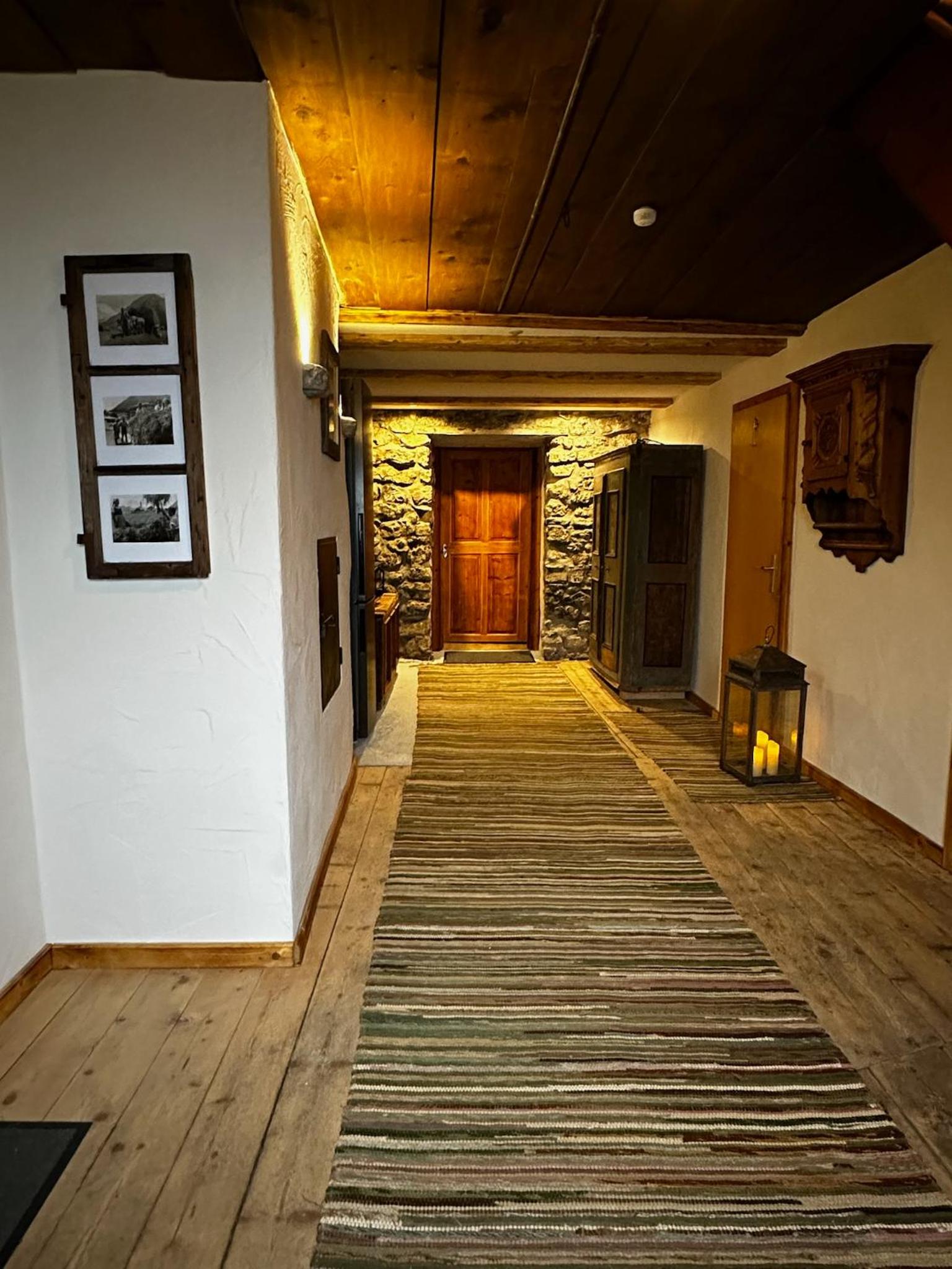 Three-Bedroom House photo 3