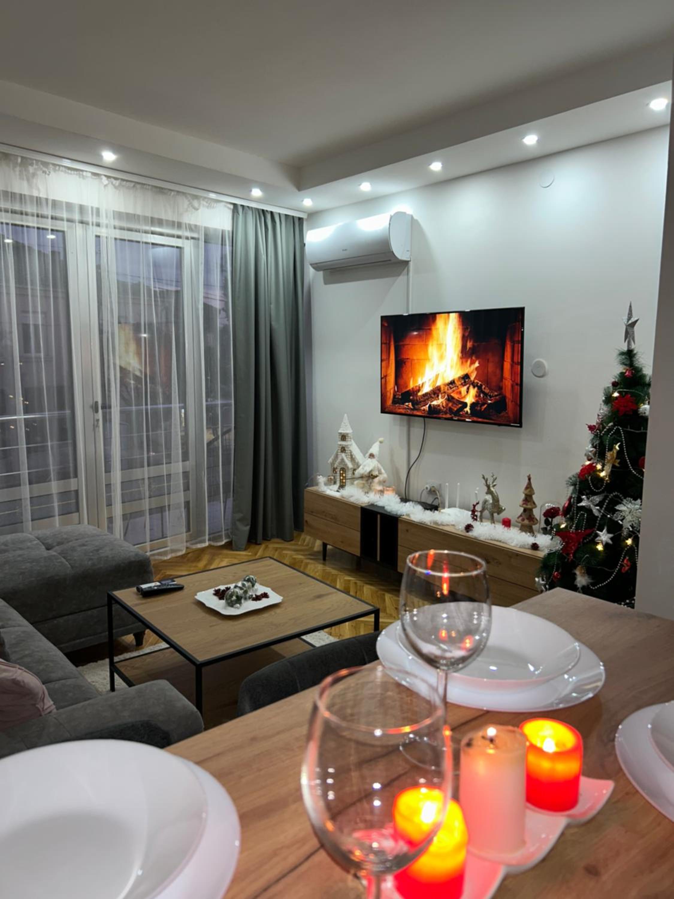 One-Bedroom Apartment photo 1