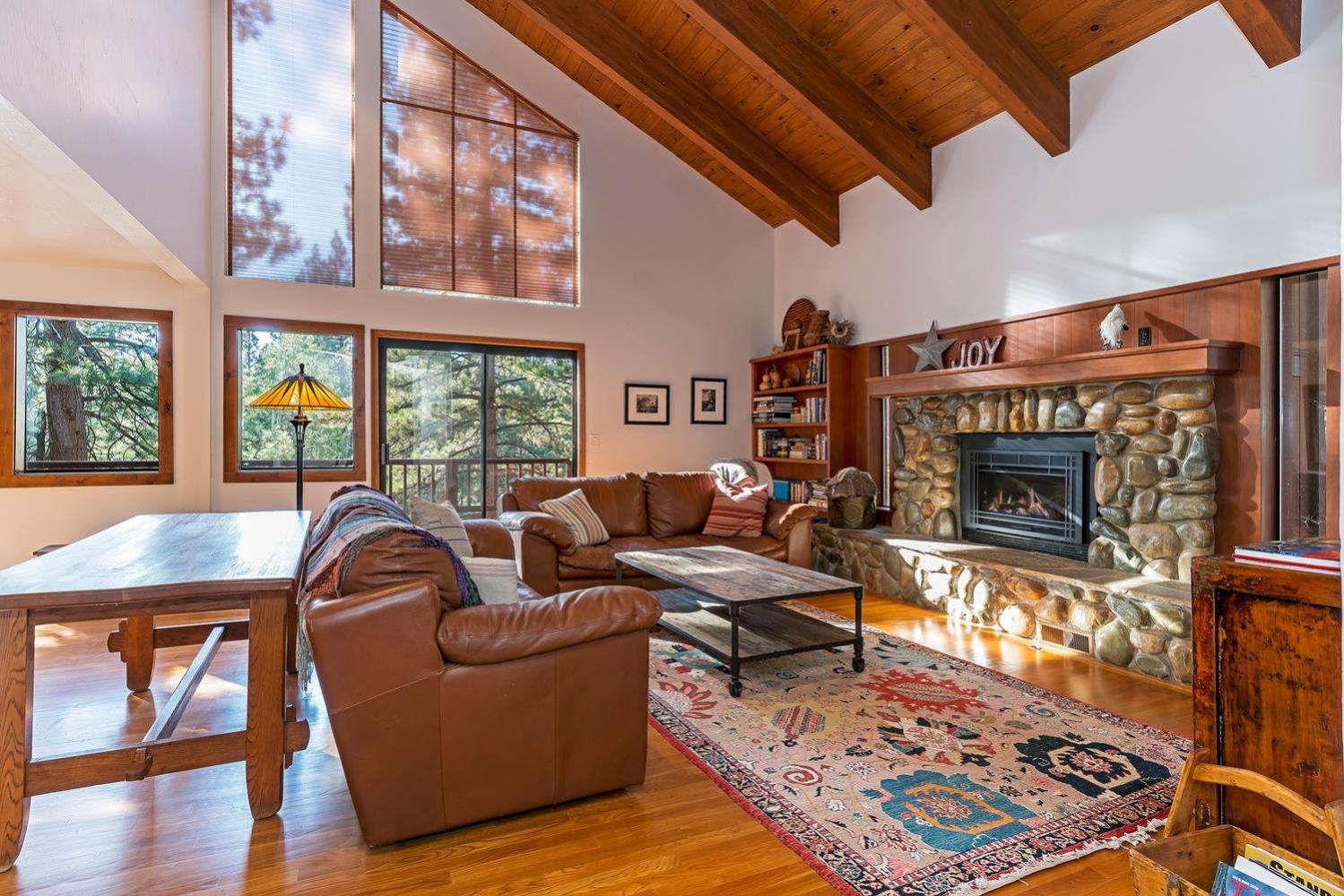 Four-Bedroom House photo 1