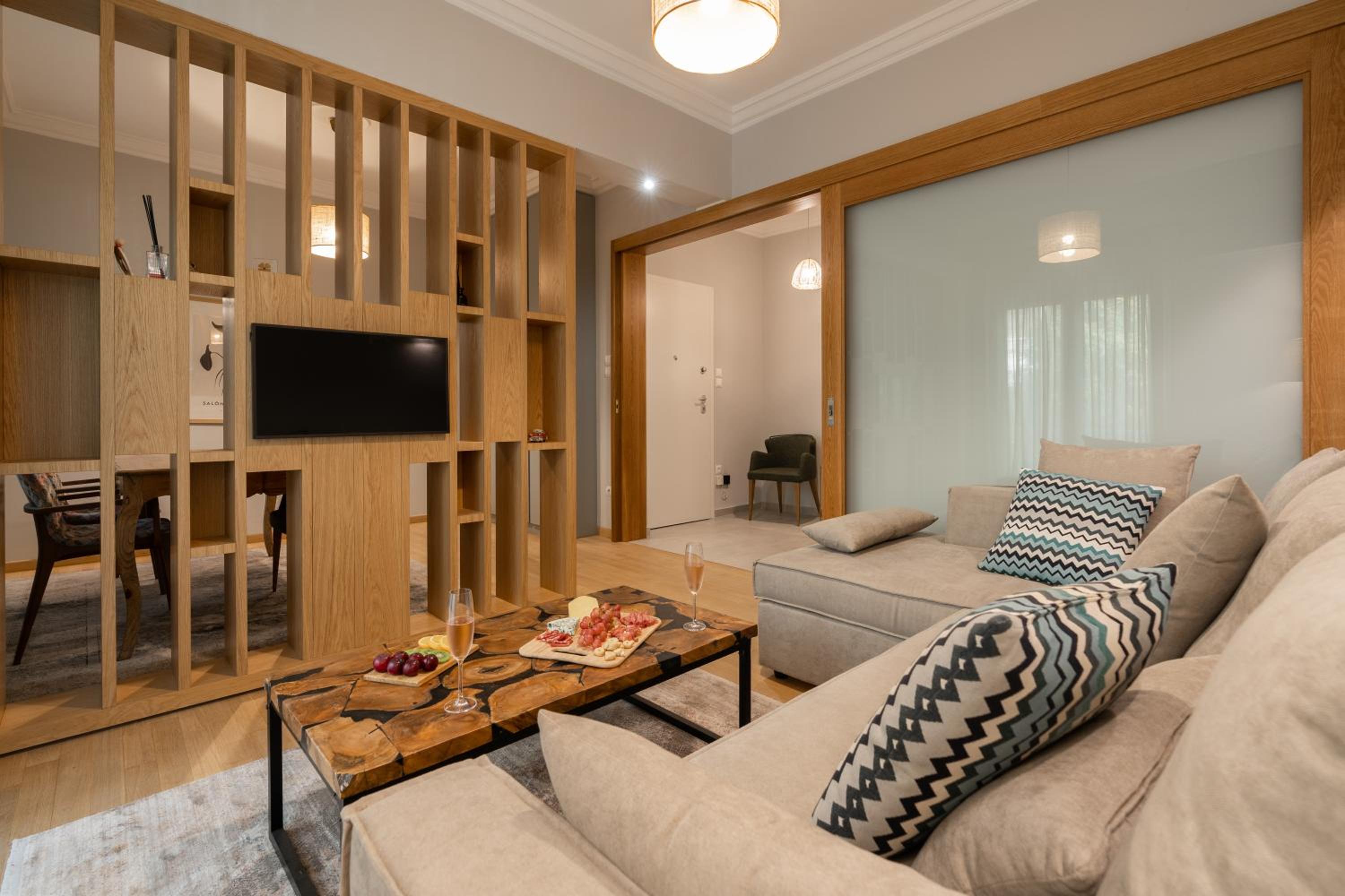 One-Bedroom Apartment
