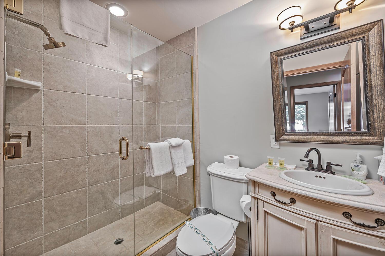 Three-Bedroom Townhouse photo 2