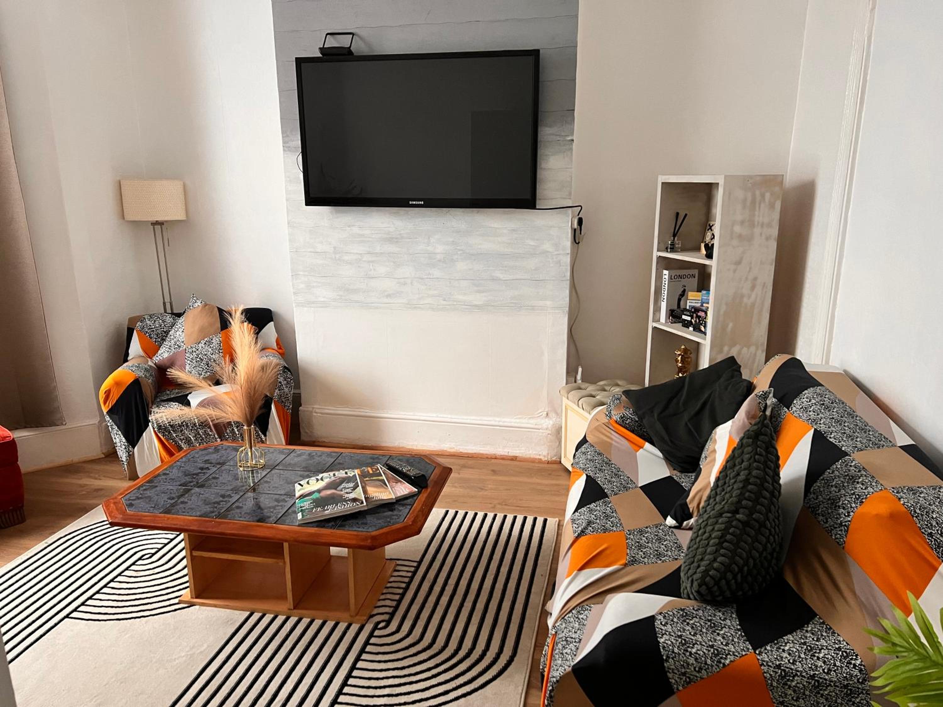 Four-Bedroom House photo 1