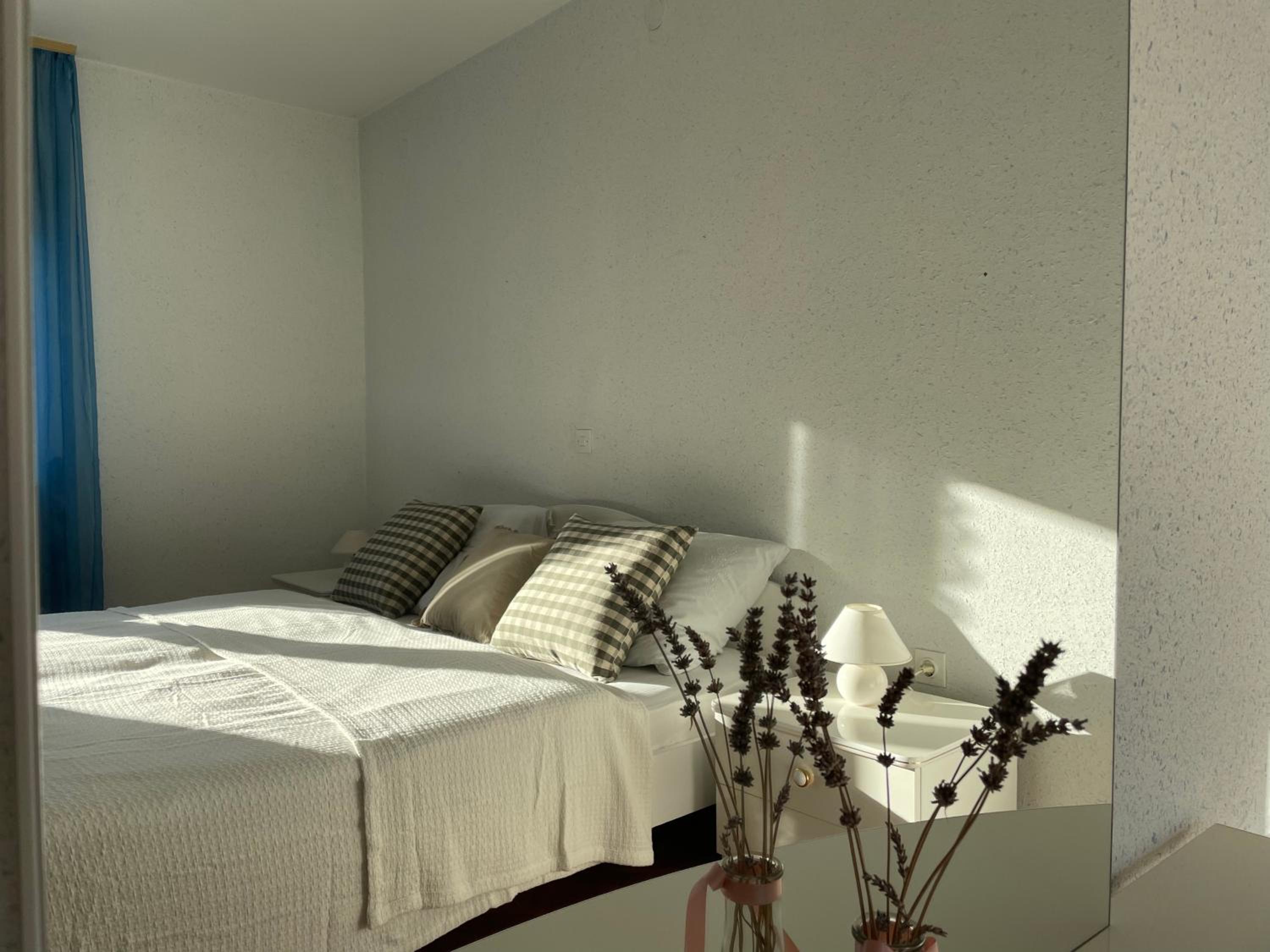 Four-Bedroom House photo 3
