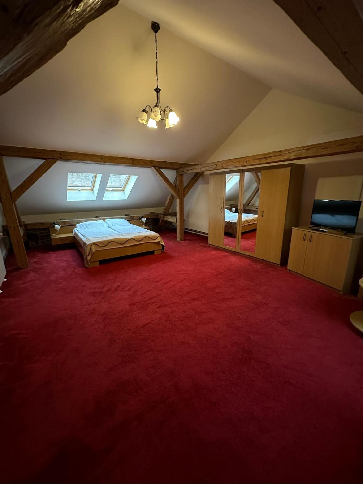 Family Room - Photo 20
