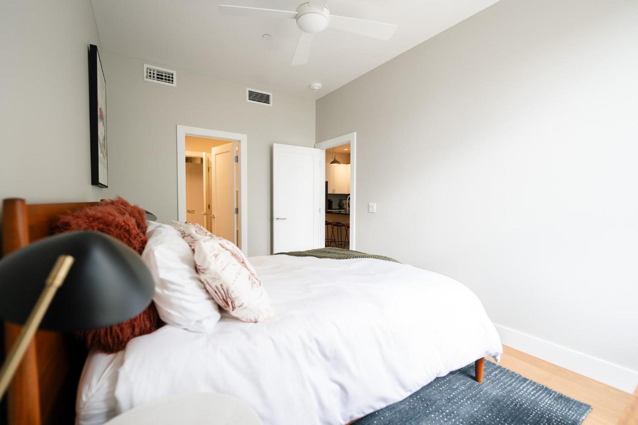 One-Bedroom Premium Apartment photo 1