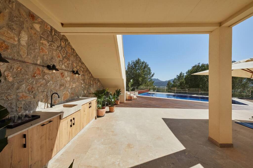Villa photo 3