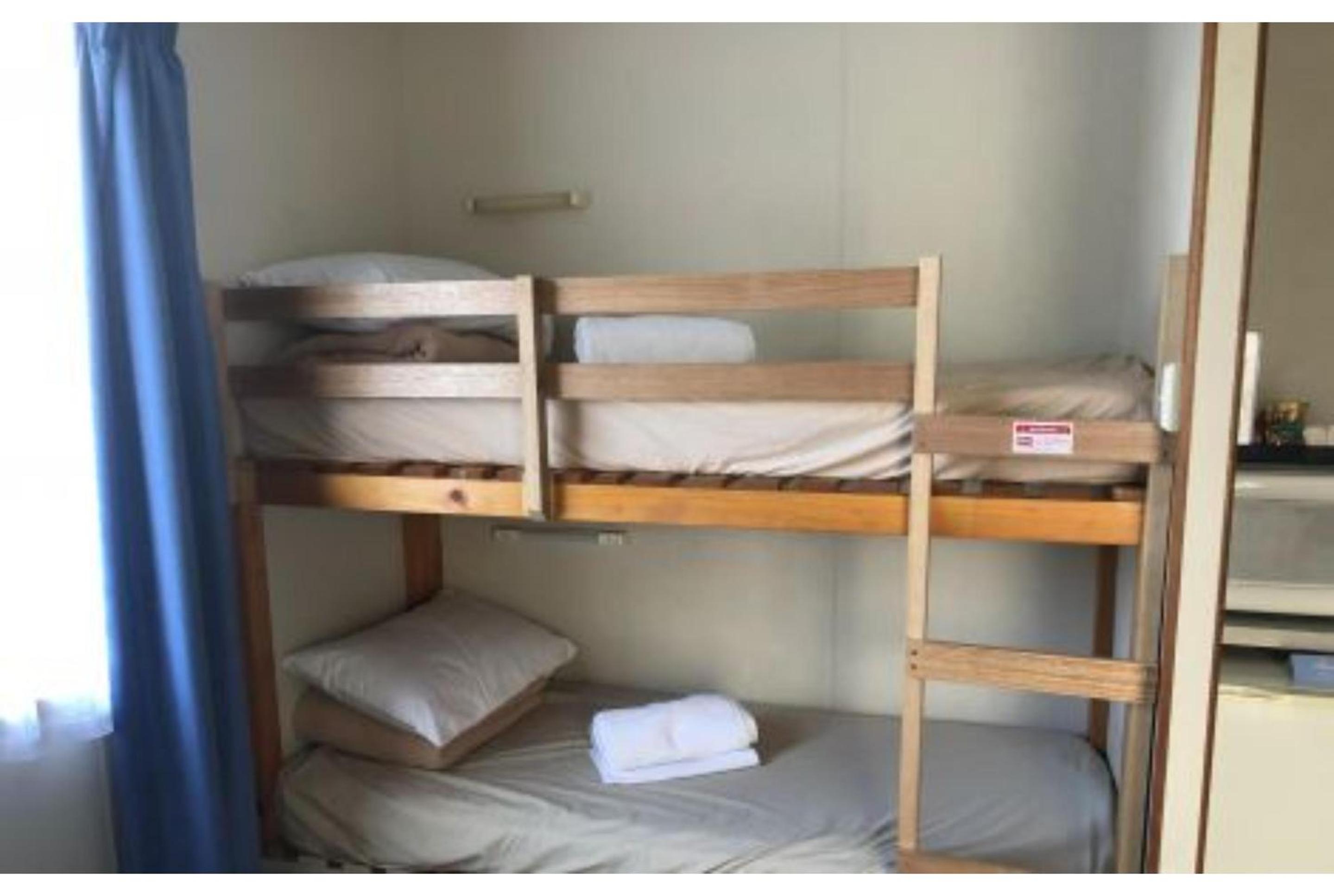 Economy Cabin - Sleeps 4 - Pet Friendly photo 3