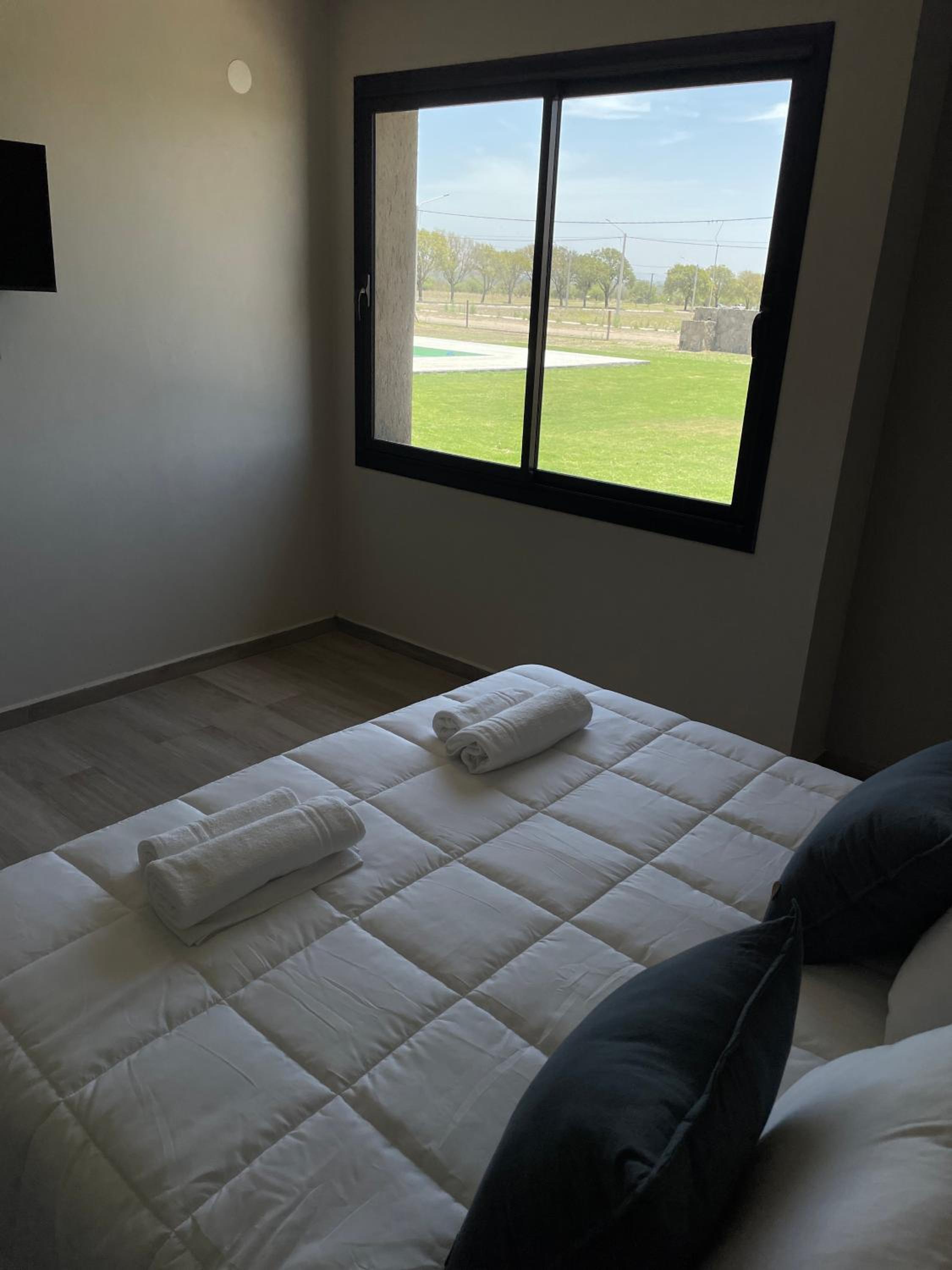 Deluxe Bungalow with Garden View photo 2