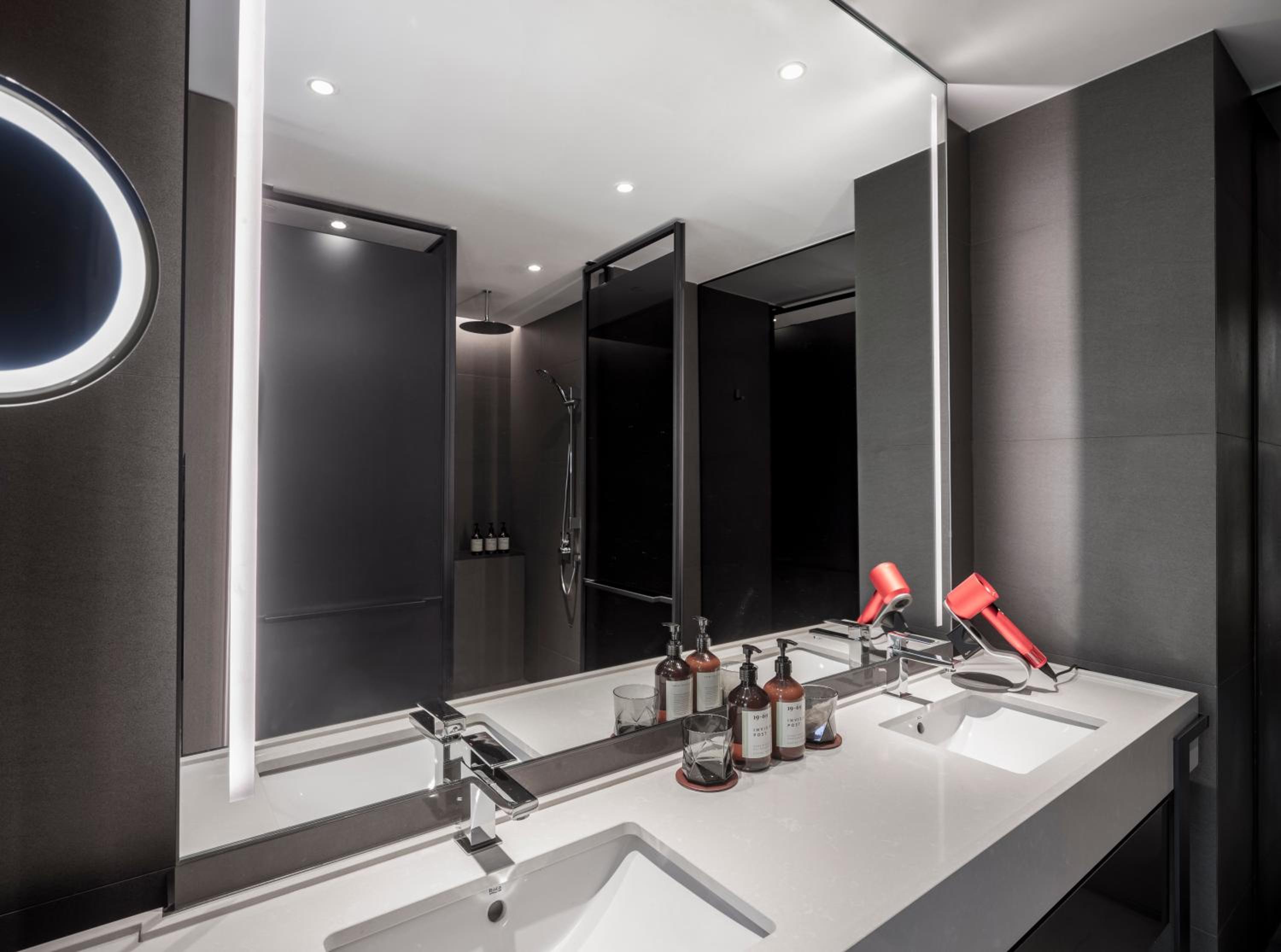 One-Bedroom Premier, Lounge Access One-Bedroom Premier, Lounge Access