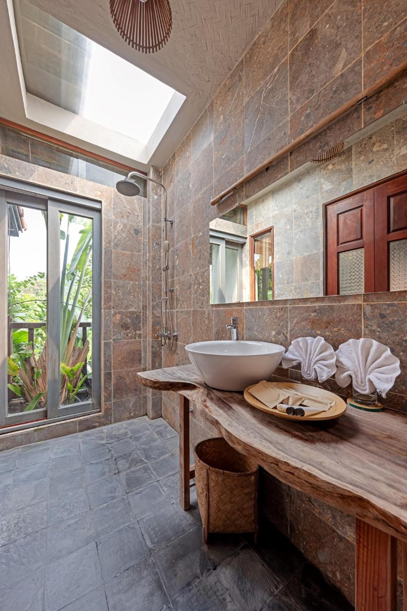 Superior Double or Twin Room with Mountain View photo 3