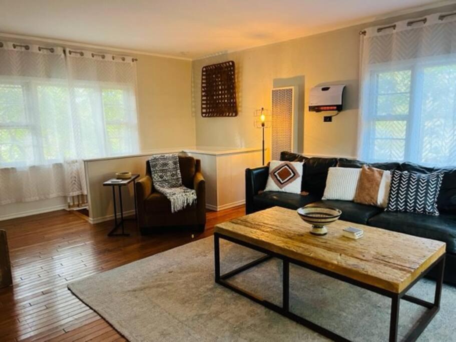 Three-Bedroom House photo 1