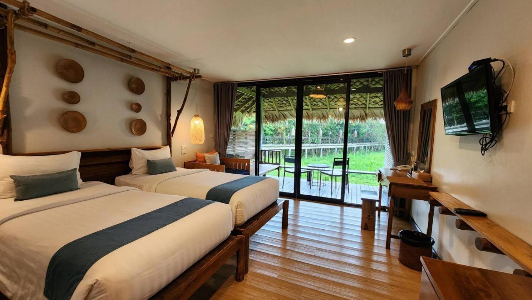 Deluxe Double or Twin Room