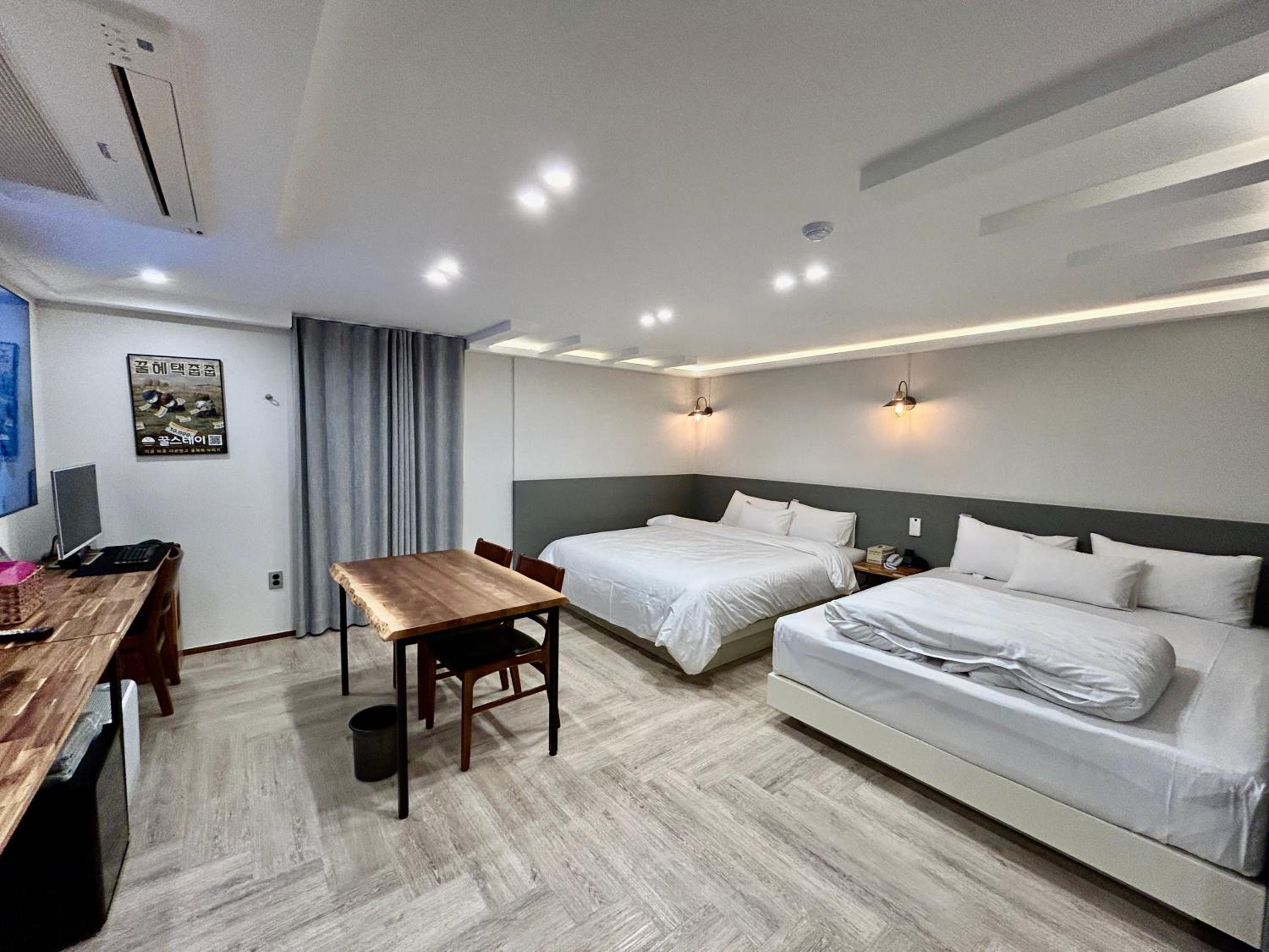 Suite A - Photo 20