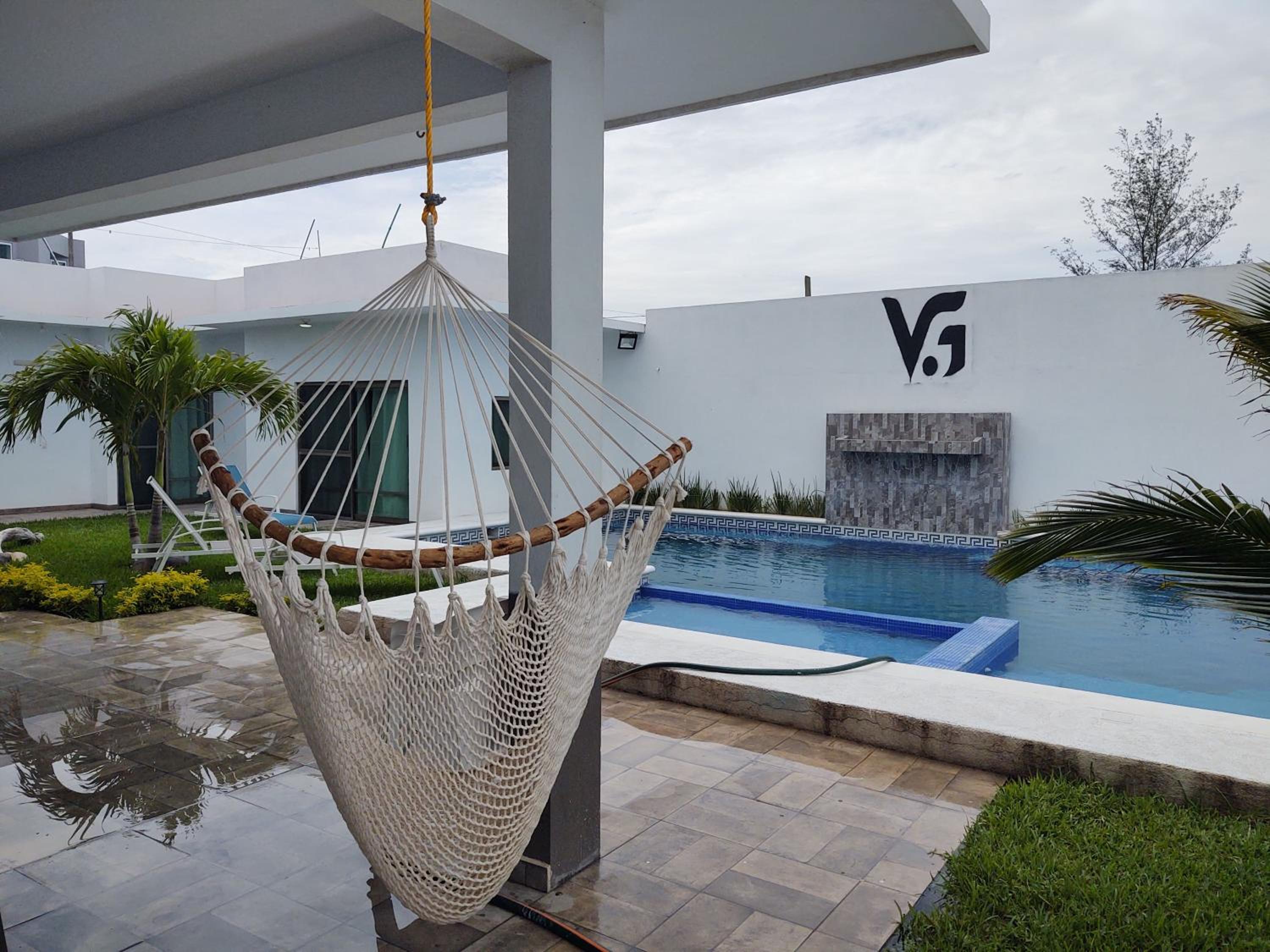 Three-Bedroom Villa photo 2