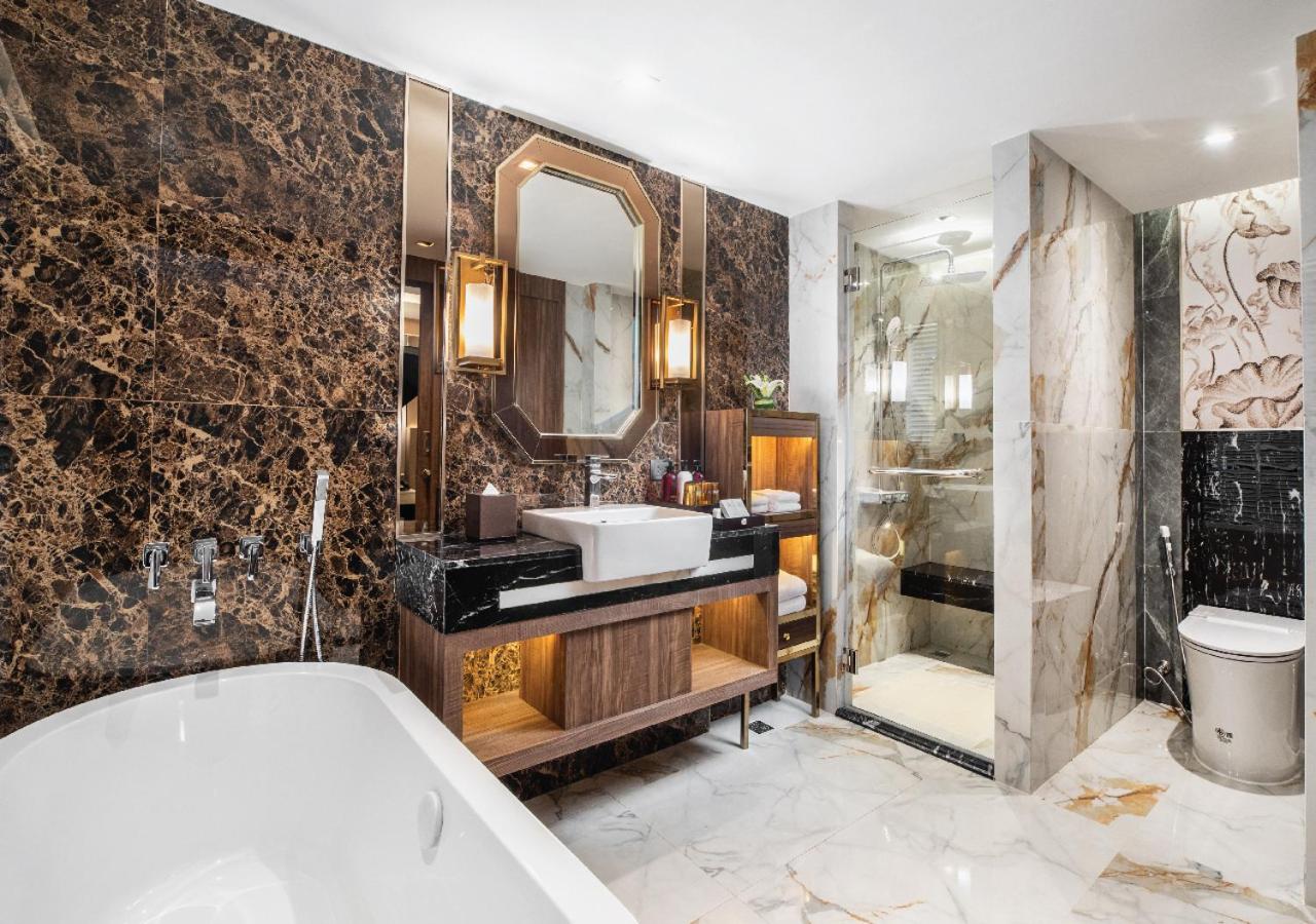 Queen Room photo 3