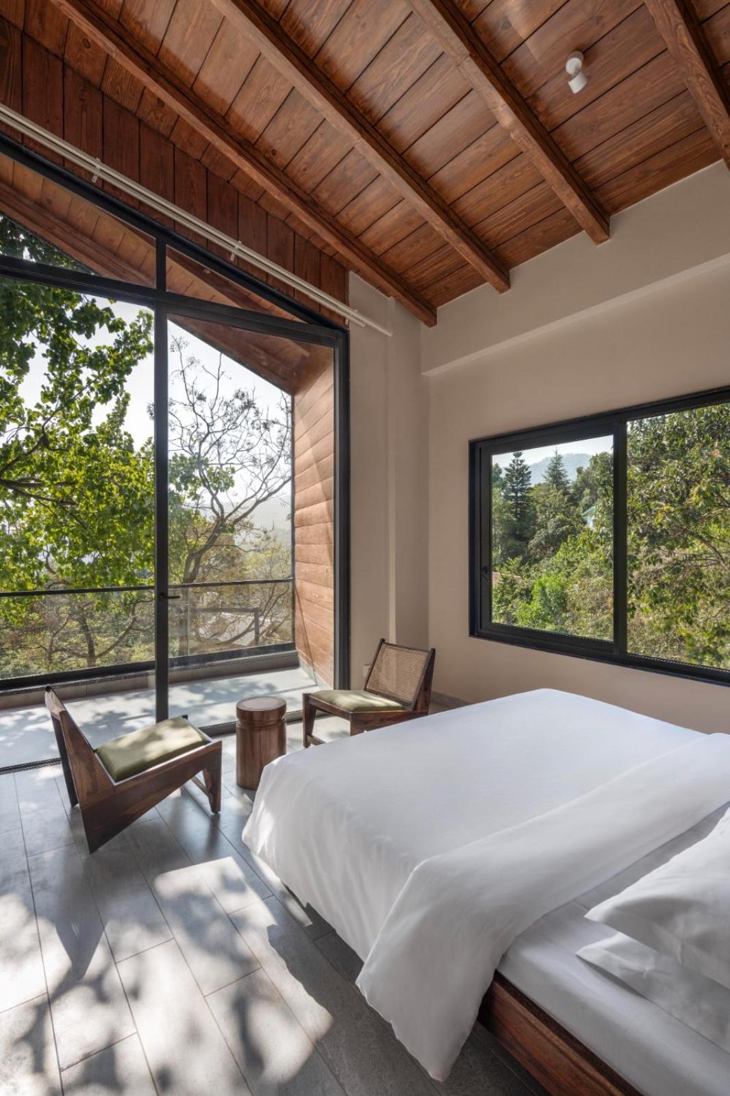 King Room with Balcony photo 2