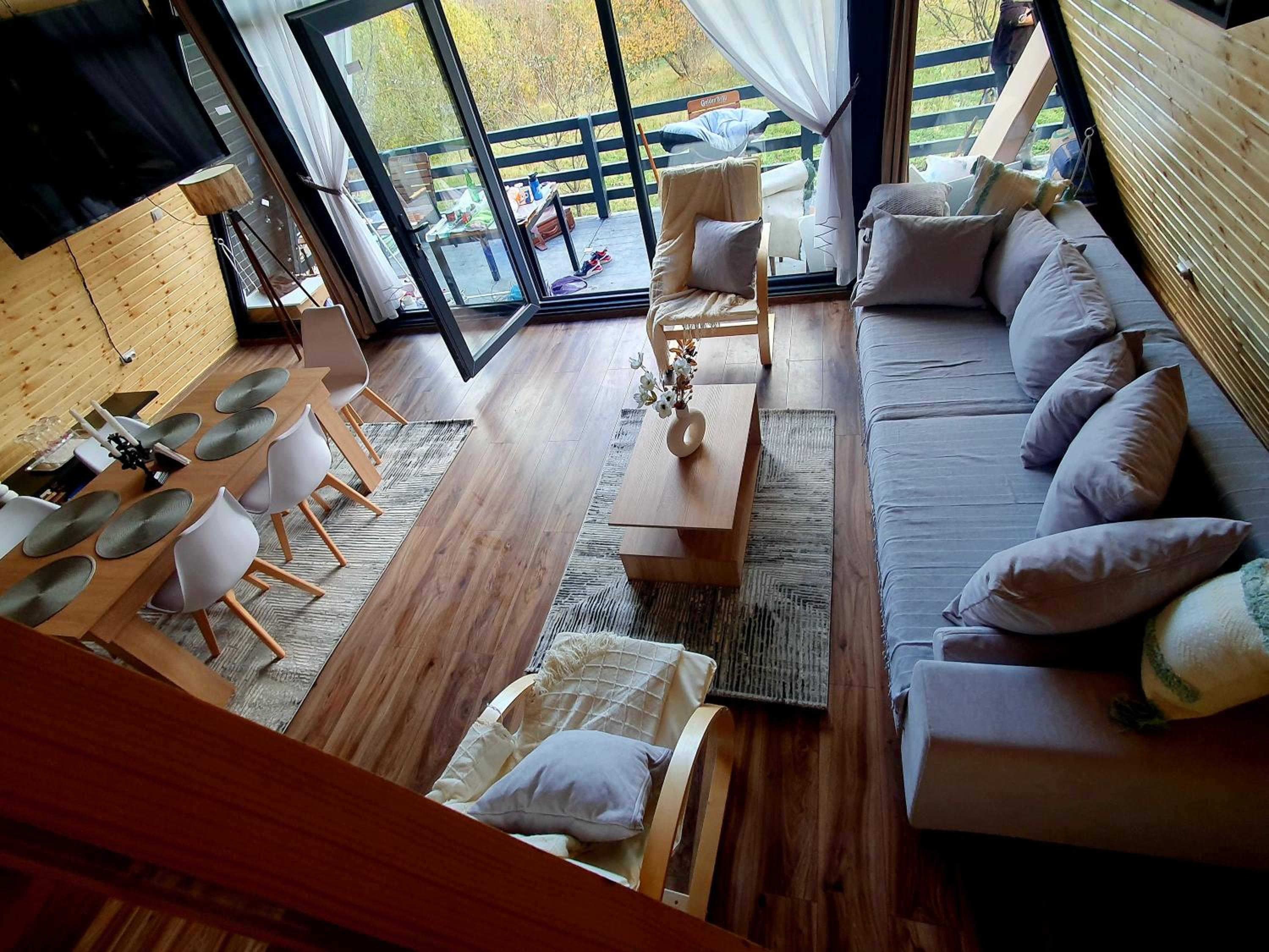 Three-Bedroom Townhouse photo 1