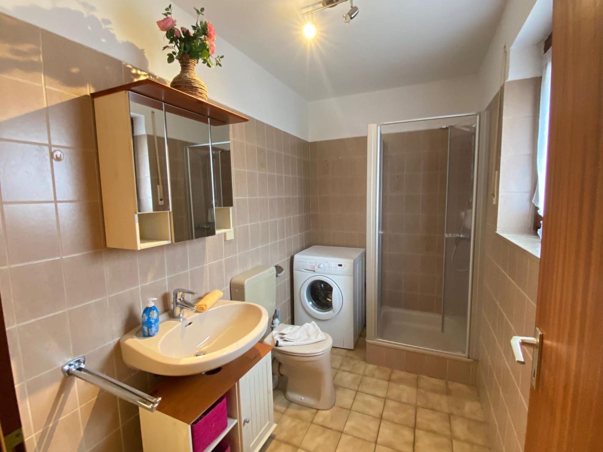 Three-Bedroom House photo 3