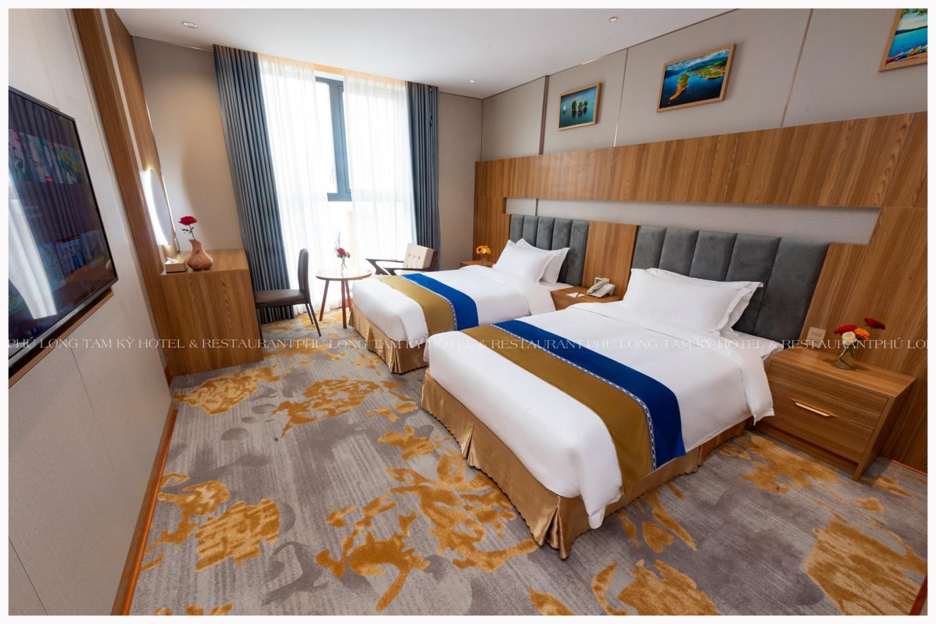 Twin Room with Pool View - Photo 6