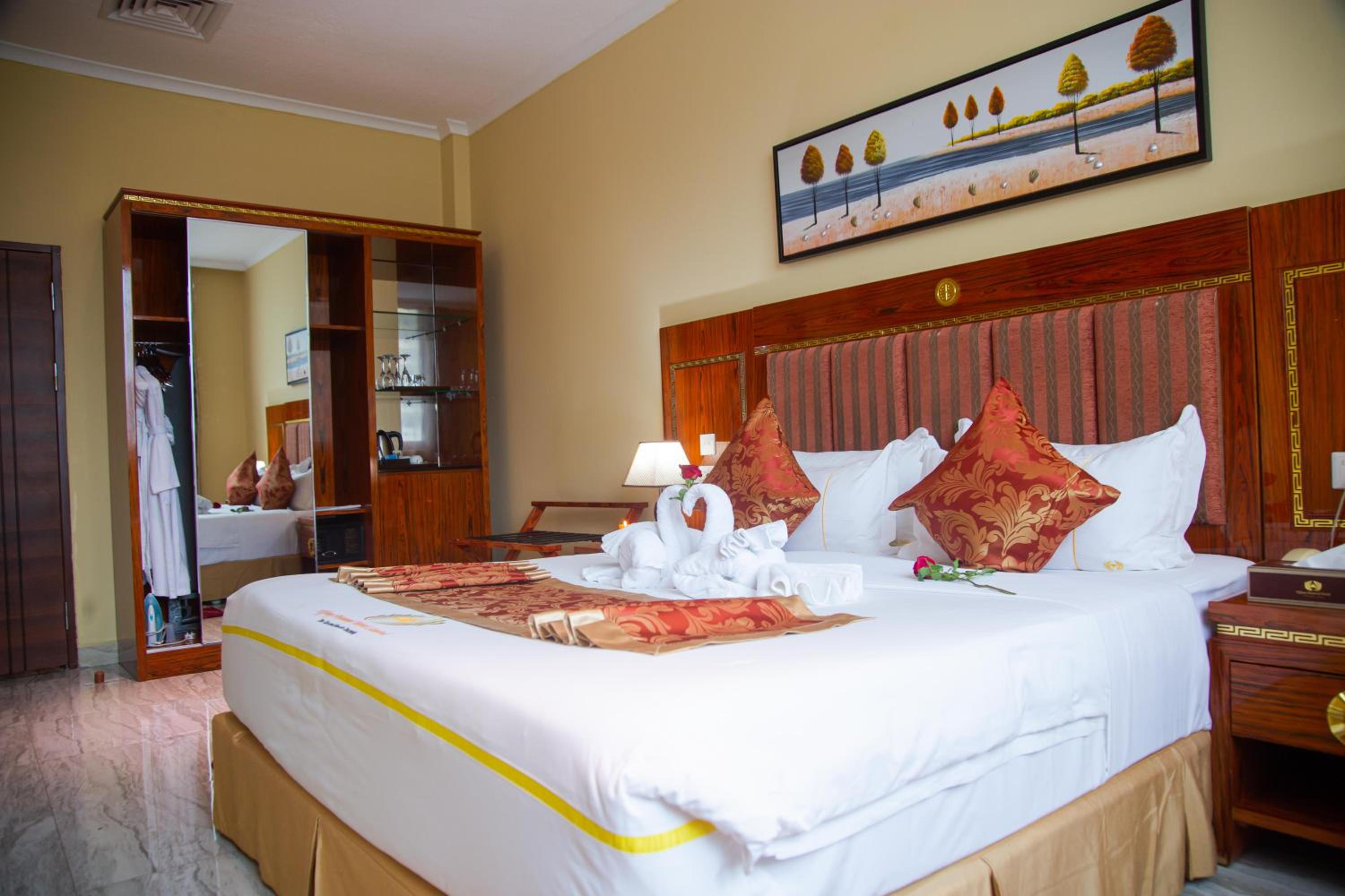 Deluxe King Room