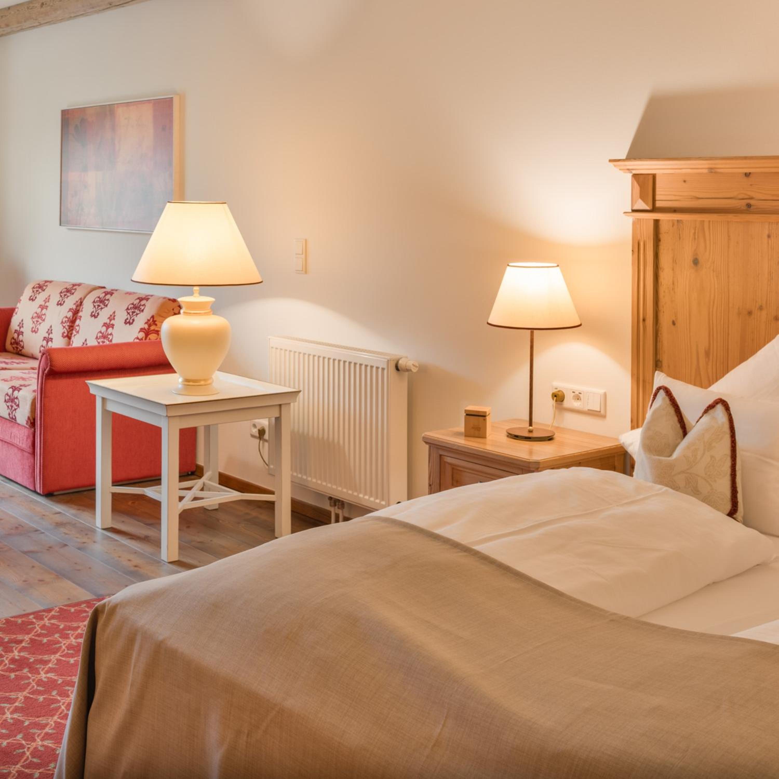 Deluxe Junior Suite - Photo 3